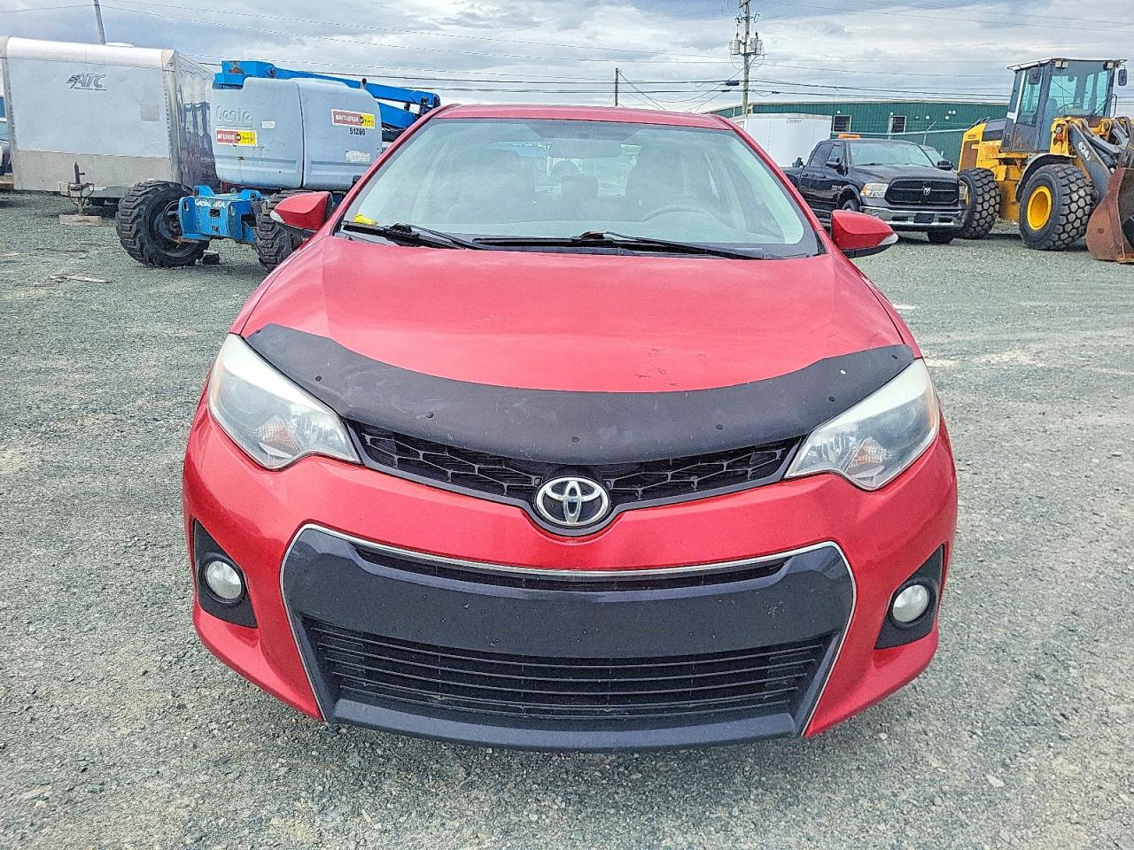 2015 Toyota Corolla L Red vin: 2T1BURHE5FC297041