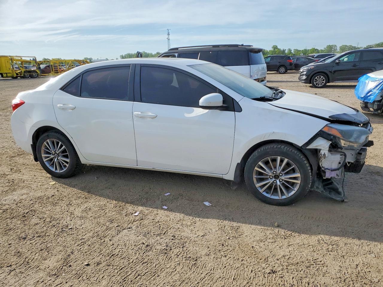 2015 Toyota Corolla L White vin: 2T1BURHE5FC304182