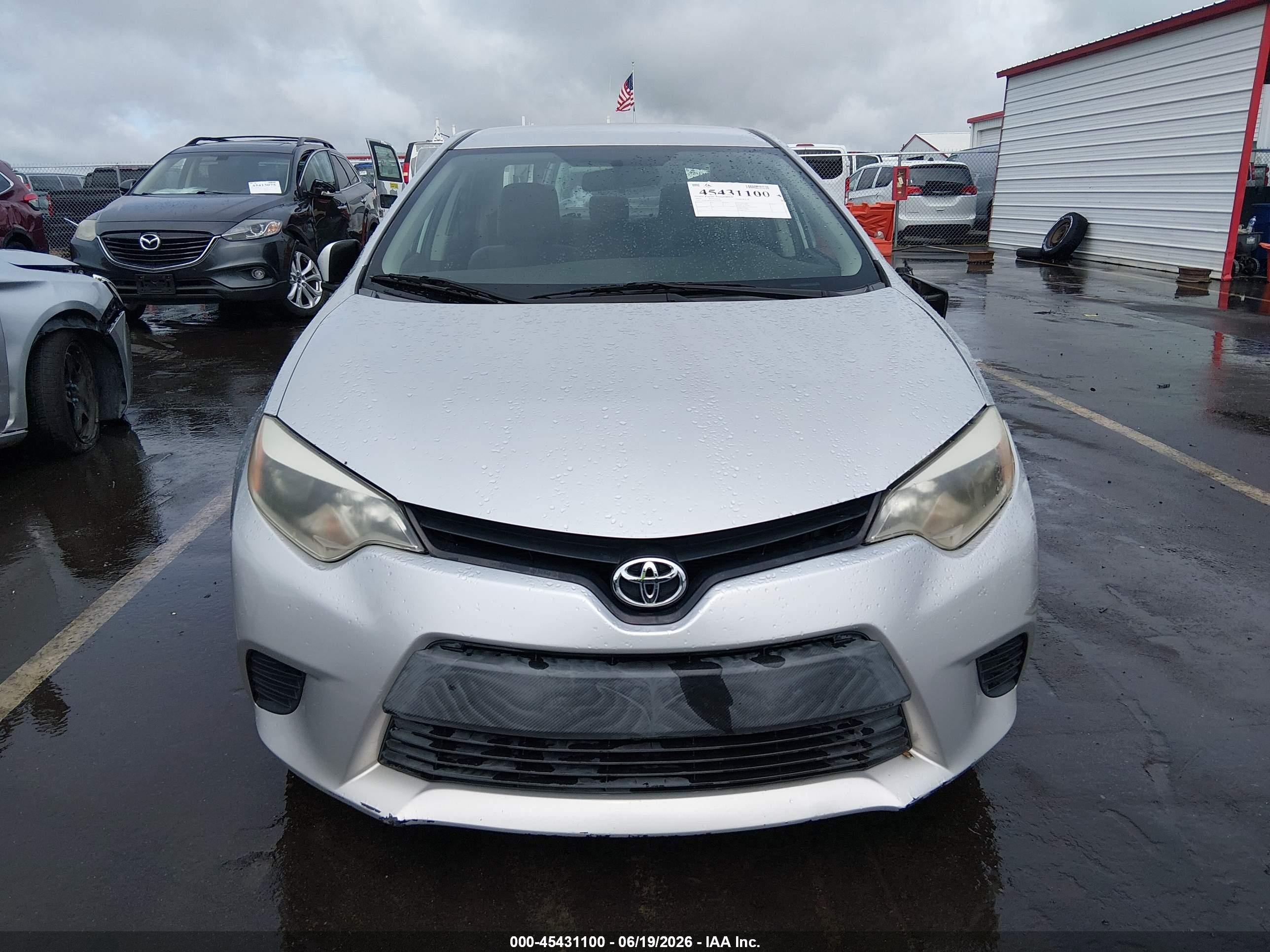 2015 Toyota Corolla L Silver vin: 2T1BURHE5FC318194