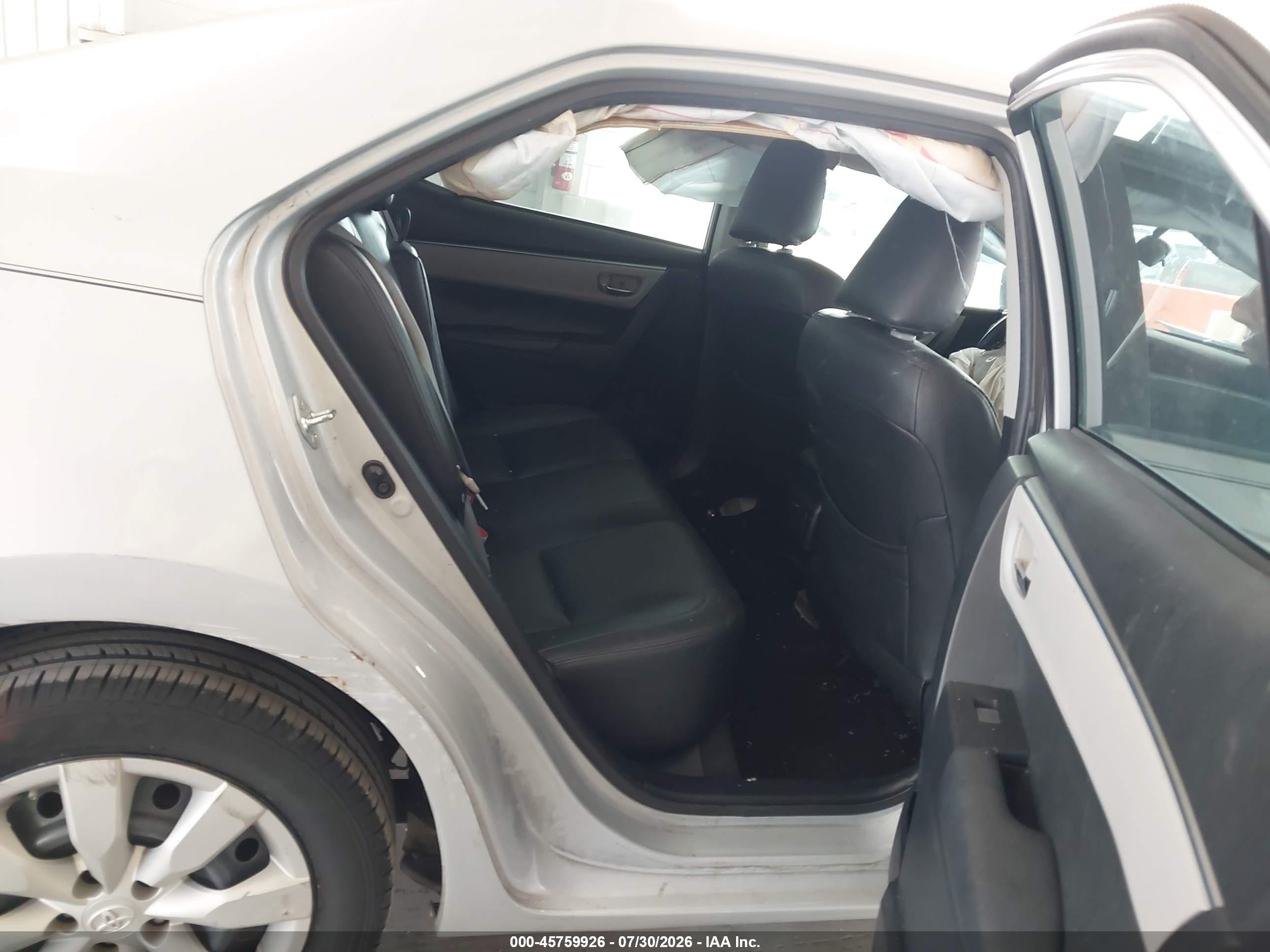 2015 Toyota Corolla Le Silver vin: 2T1BURHE5FC318406