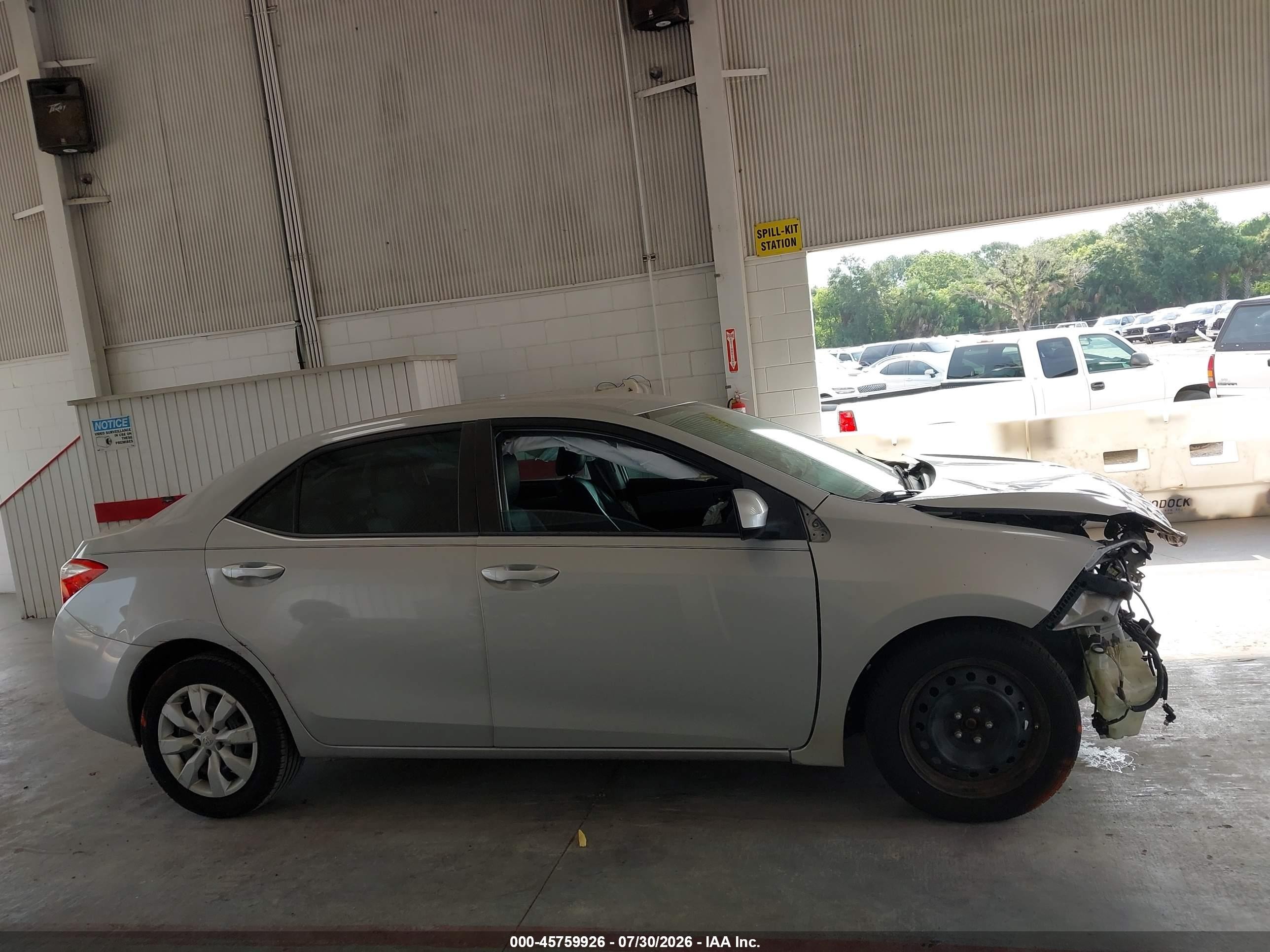 2015 Toyota Corolla Le Silver vin: 2T1BURHE5FC318406