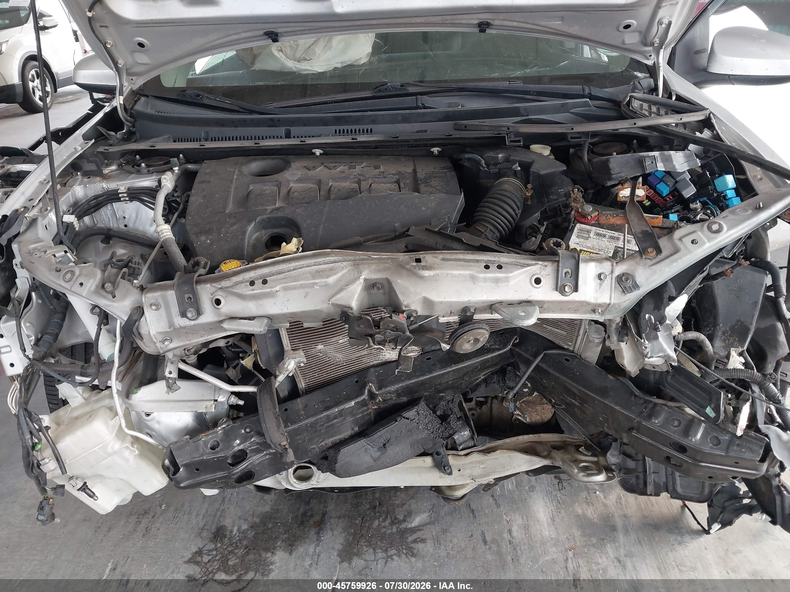 2015 Toyota Corolla Le Silver vin: 2T1BURHE5FC318406