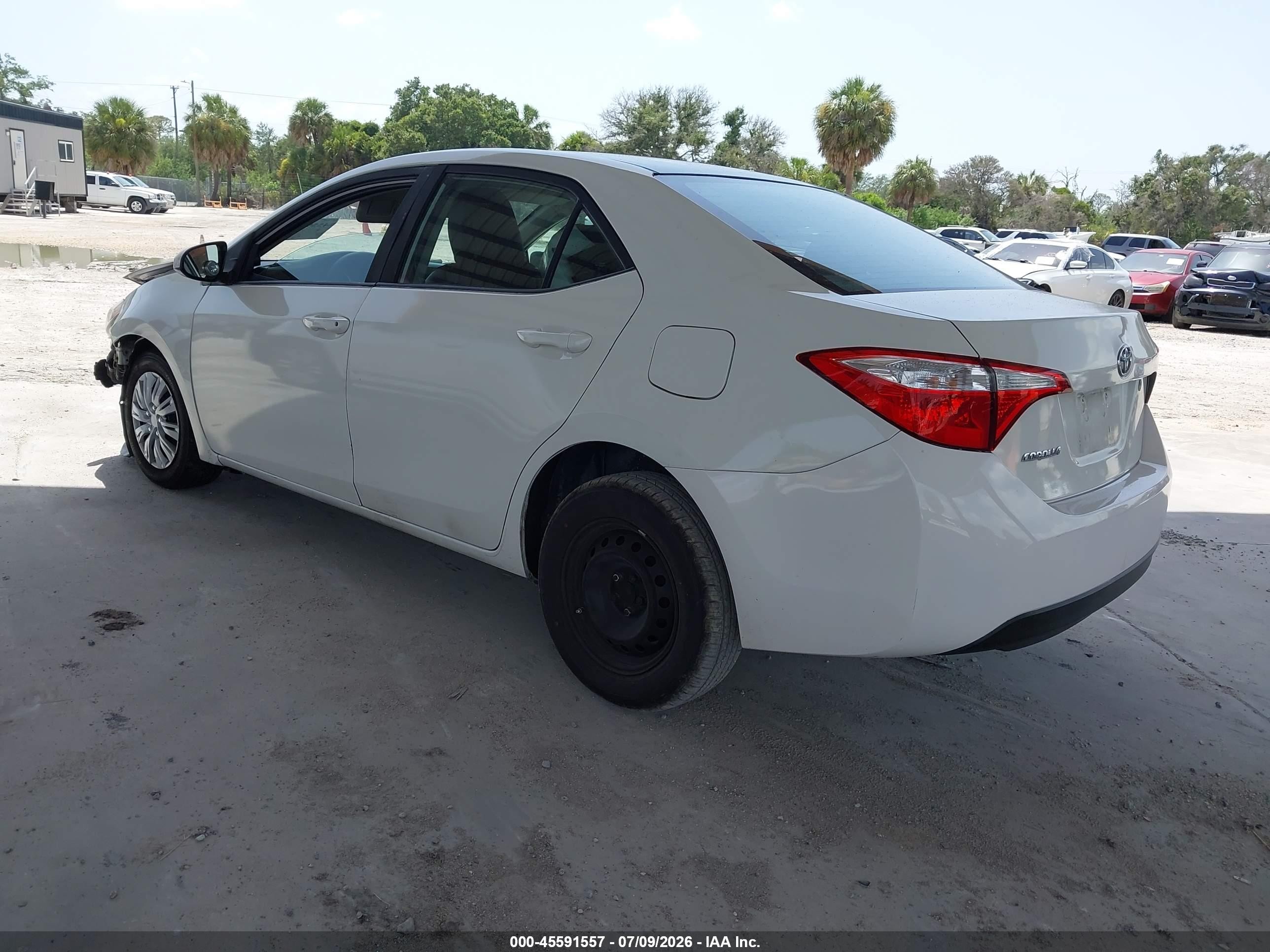 2015 Toyota Corolla L Белый vin: 2T1BURHE5FC330975