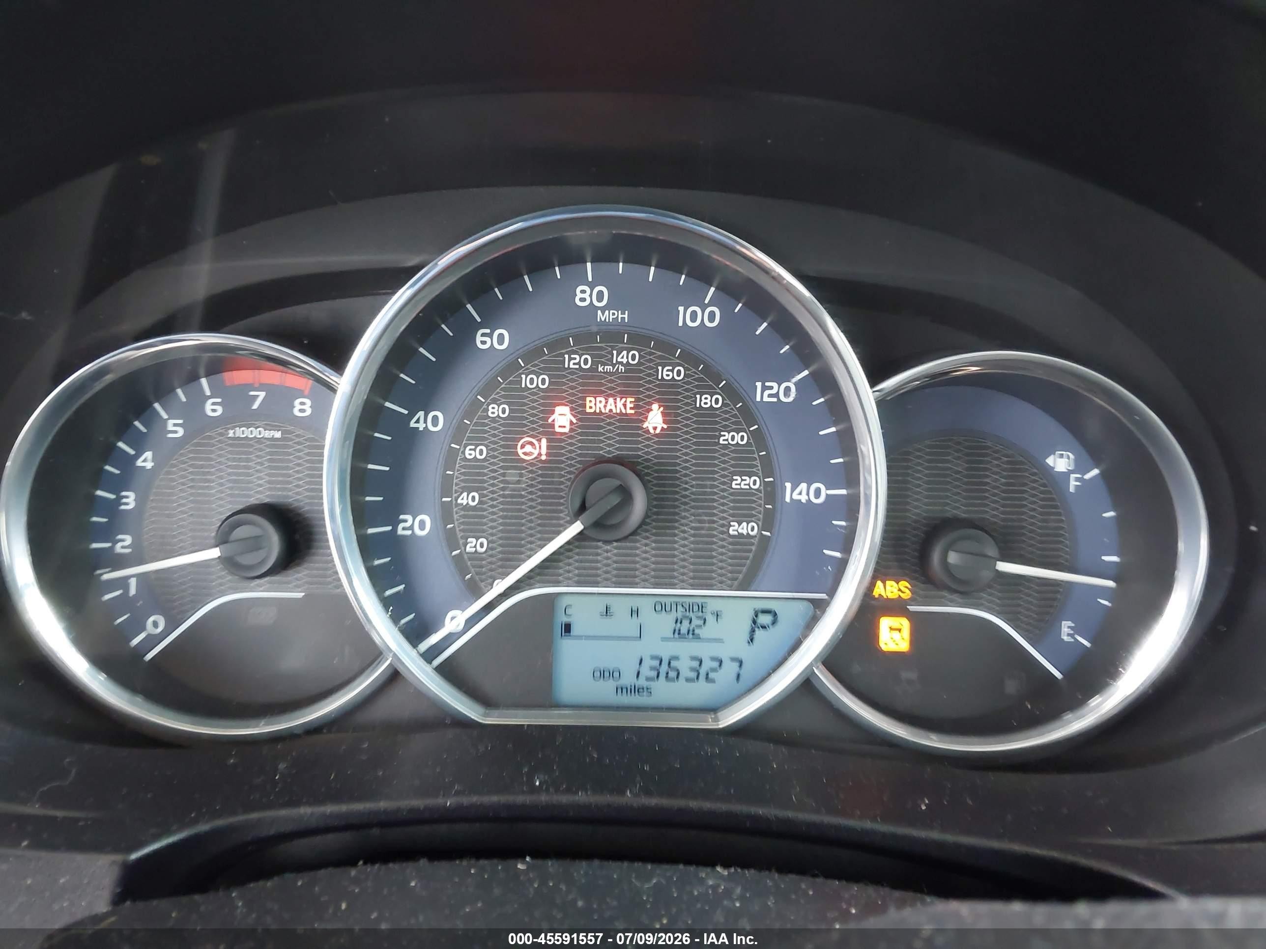 2015 Toyota Corolla L Белый vin: 2T1BURHE5FC330975