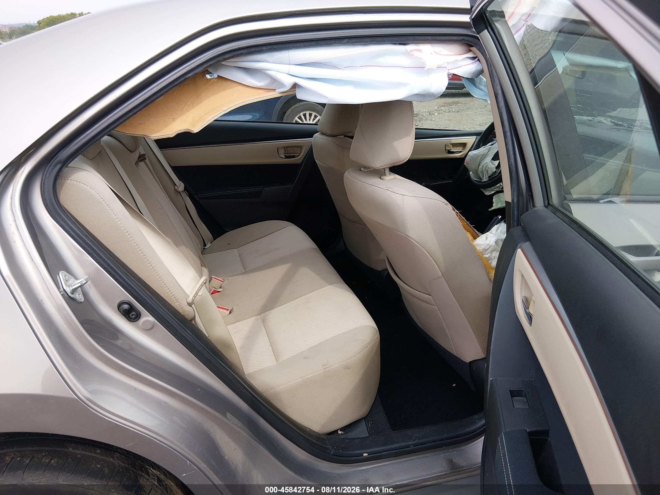 2015 Toyota Corolla Le Silver vin: 2T1BURHE5FC331625
