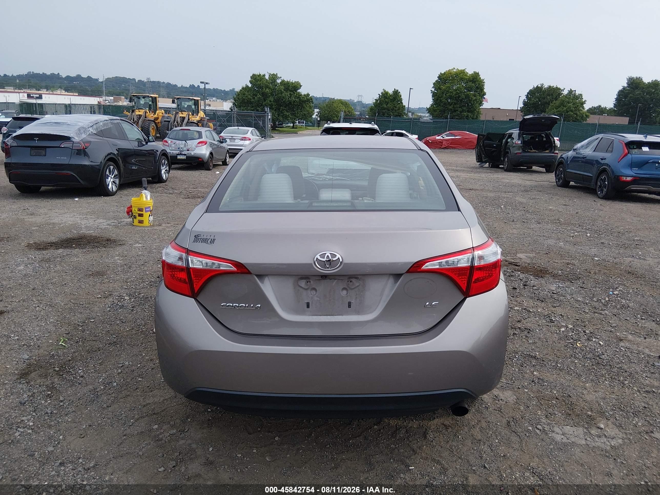 2015 Toyota Corolla Le Silver vin: 2T1BURHE5FC331625
