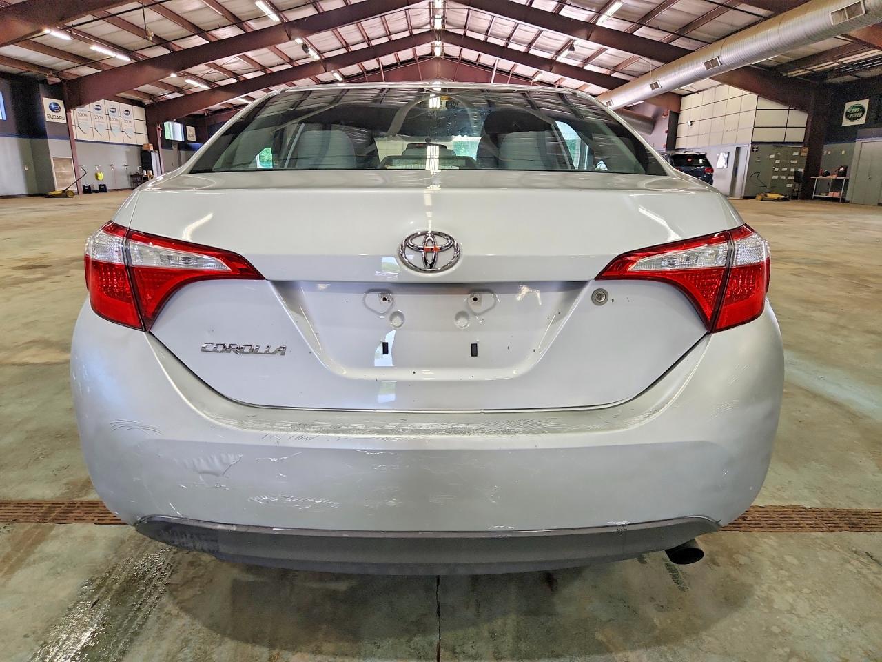 2015 Toyota Corolla L Silver vin: 2T1BURHE5FC340938