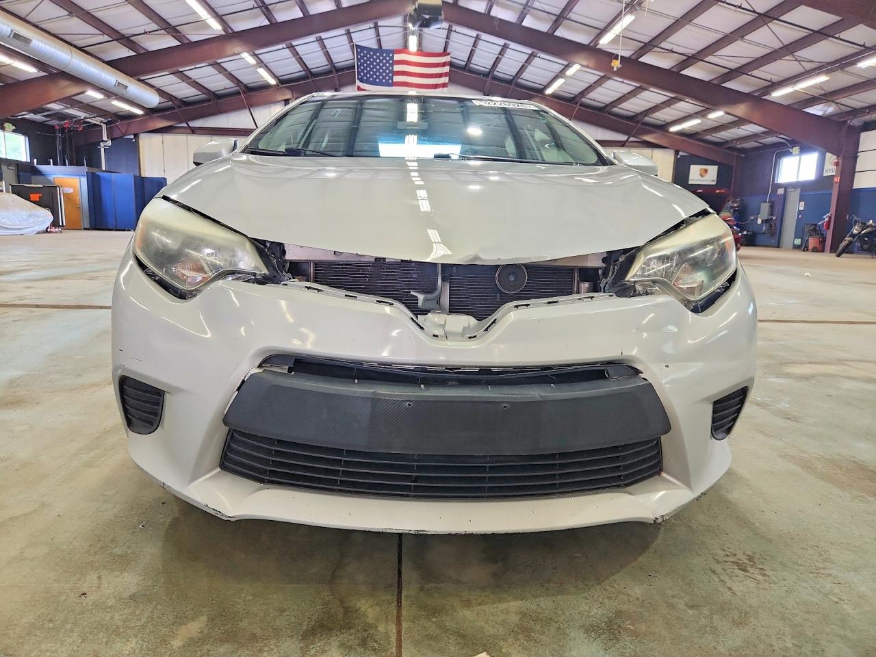 2015 Toyota Corolla L Silver vin: 2T1BURHE5FC340938