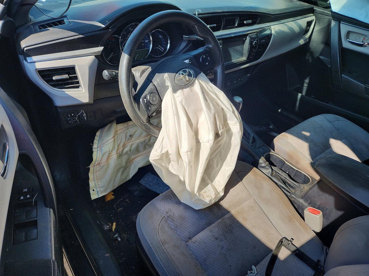 2015 Toyota Corolla Le Black vin: 2T1BURHE5FC366228