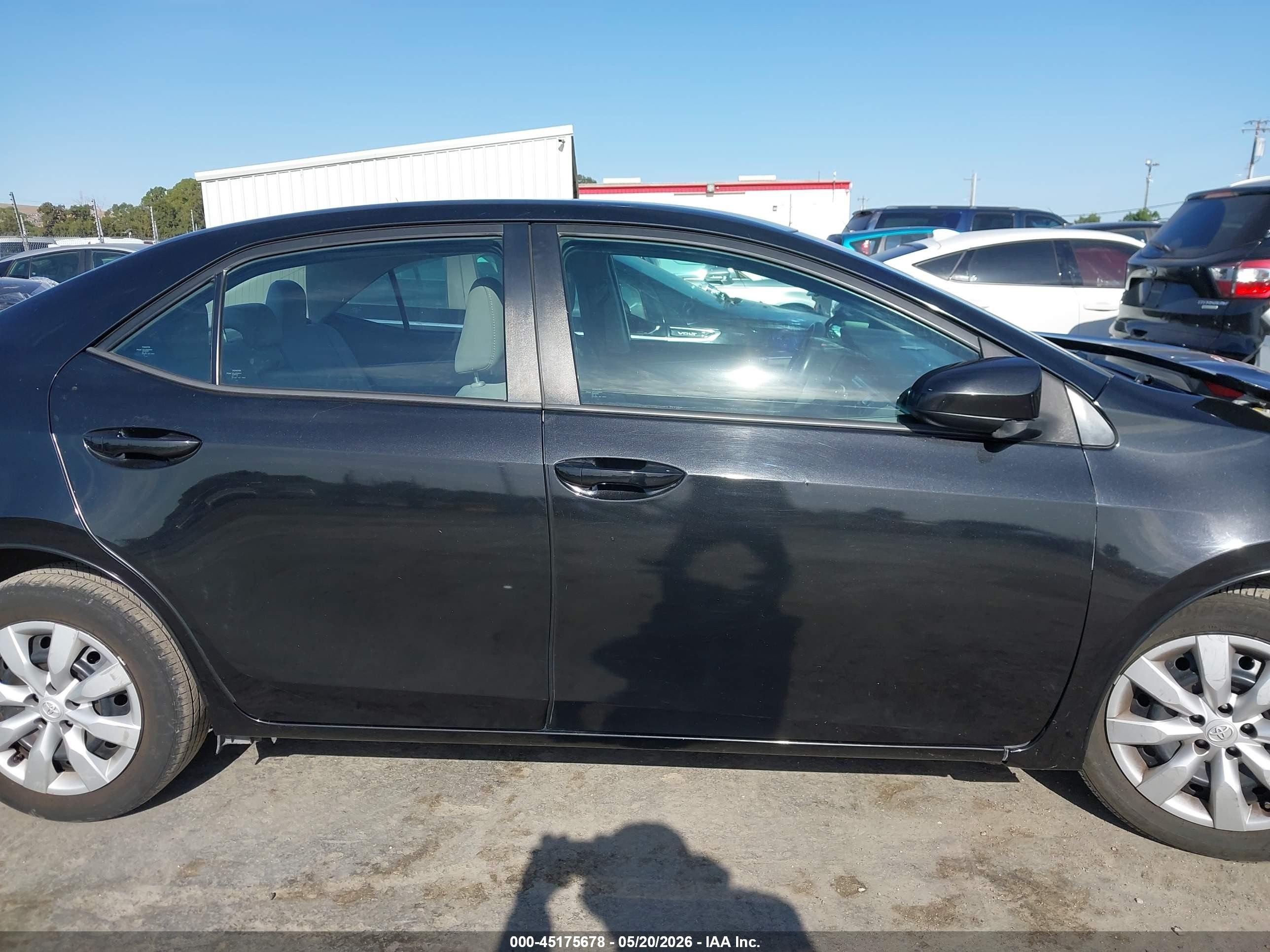 2015 Toyota Corolla Le Black vin: 2T1BURHE5FC375981
