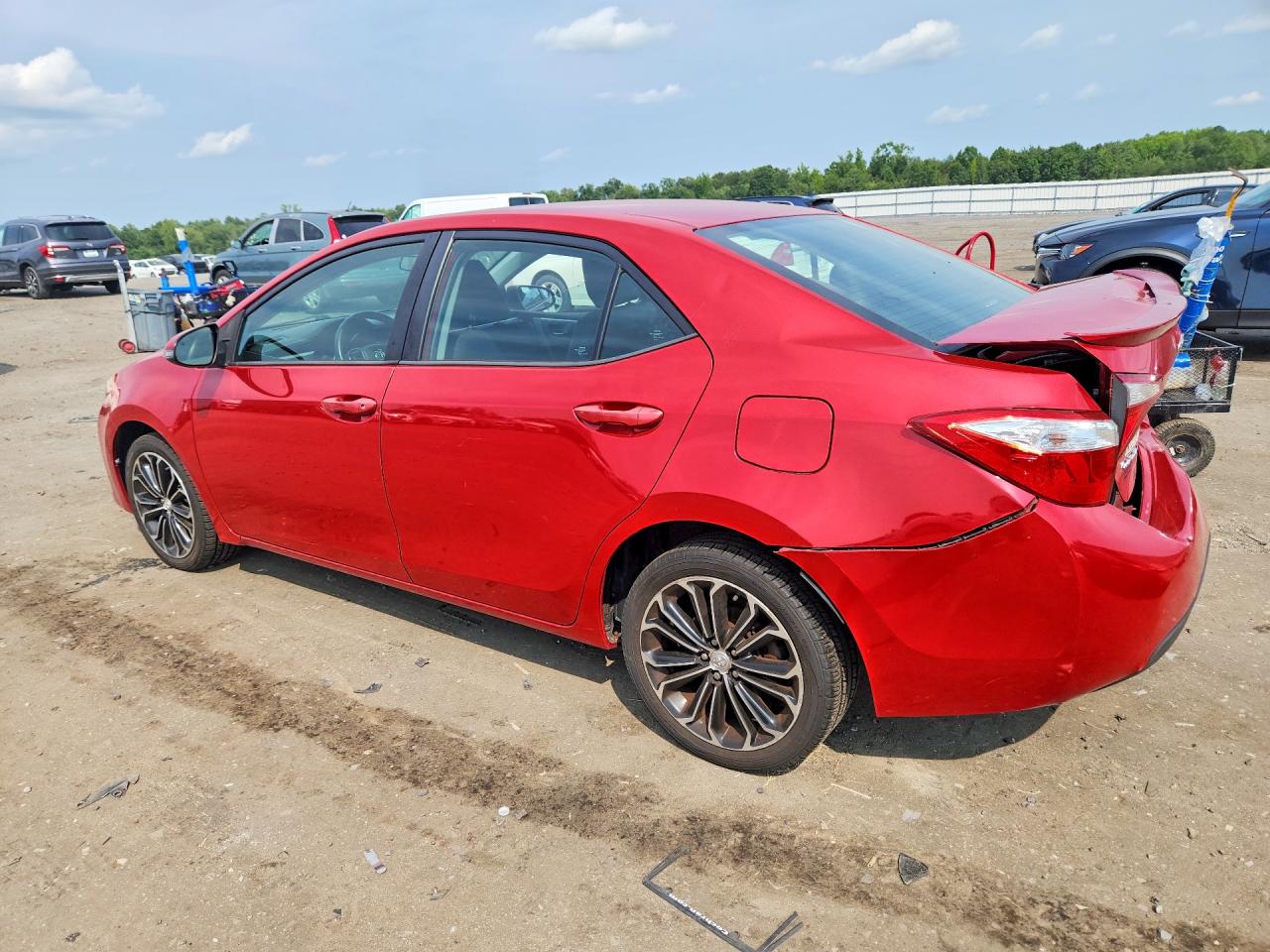 2015 Toyota Corolla S Plus Red vin: 2T1BURHE5FC394580