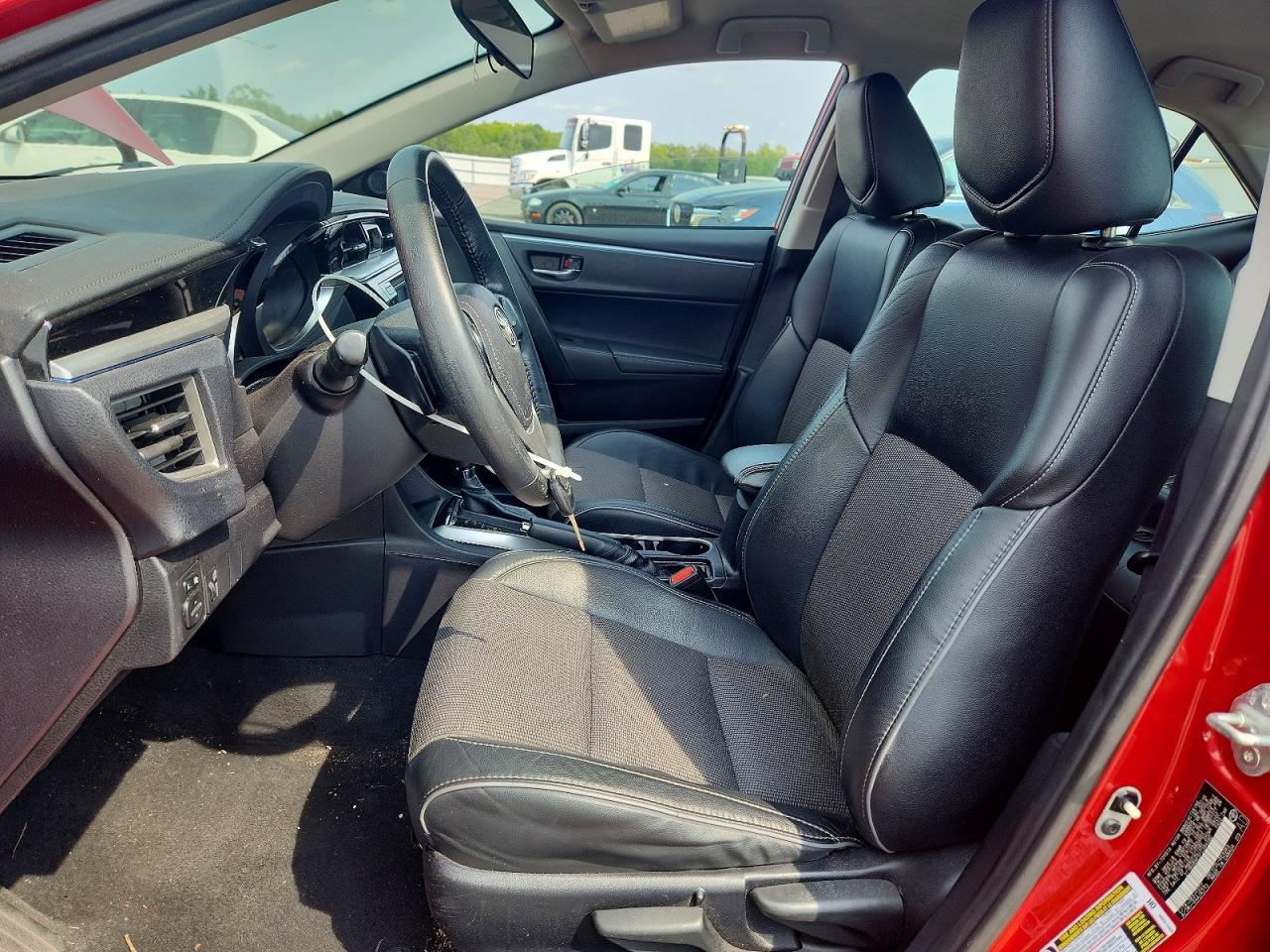 2015 Toyota Corolla S Plus Red vin: 2T1BURHE5FC394580