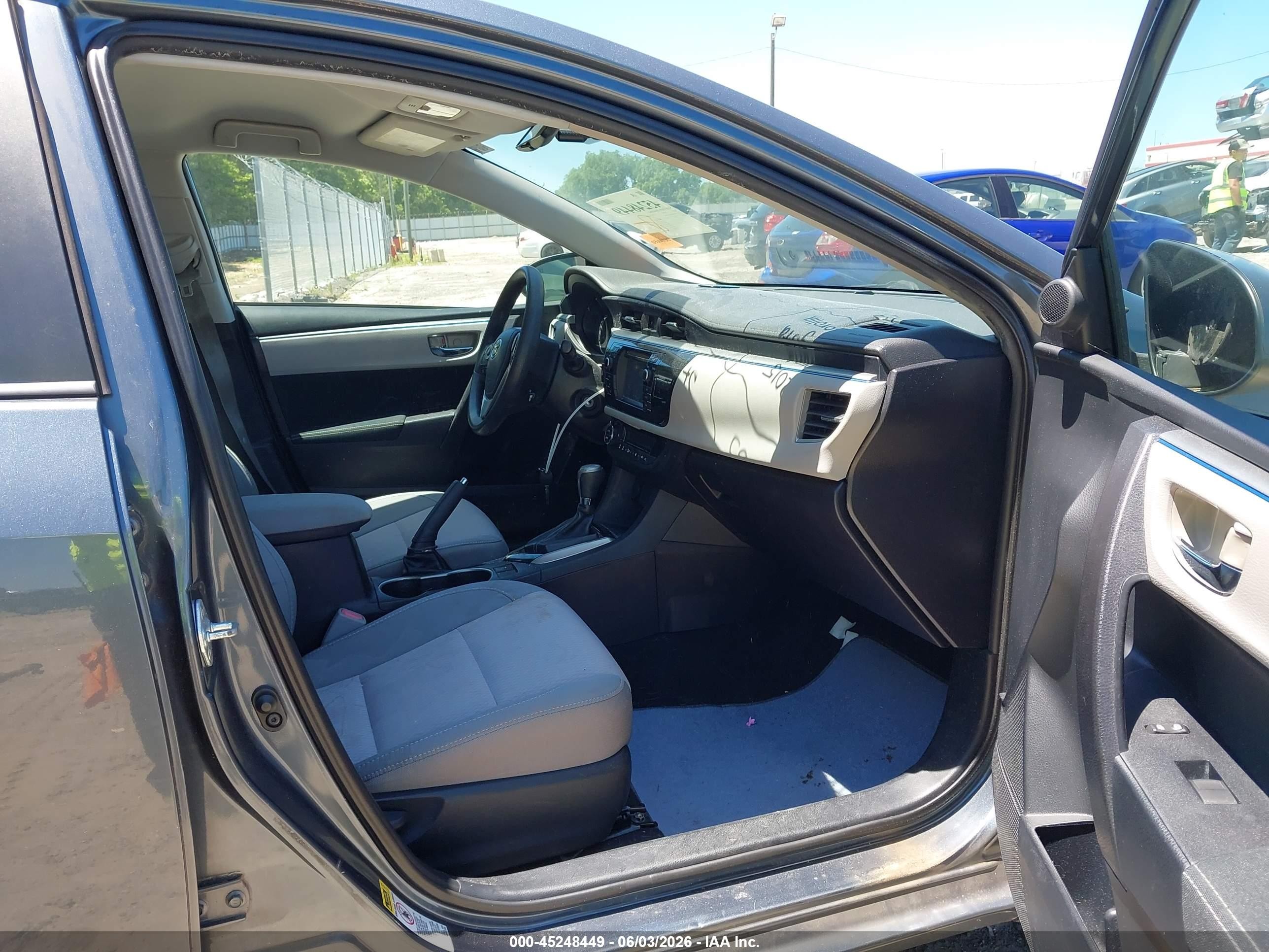 2015 Toyota Corolla Le Gray vin: 2T1BURHE5FC417890