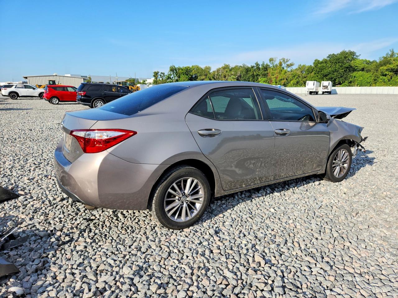 2015 Toyota Corolla Le Plus Желто-коричневый vin: 2T1BURHE5FC431790