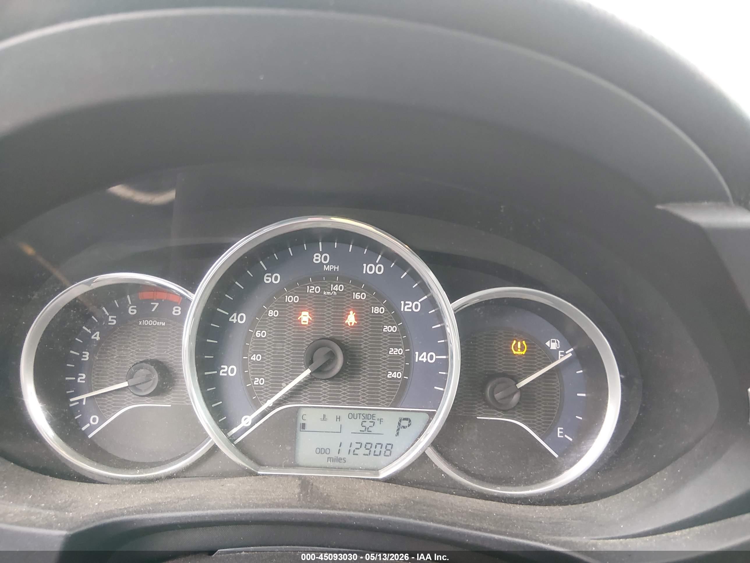 2015 Toyota Corolla Le Серебряный vin: 2T1BURHE5FC443535