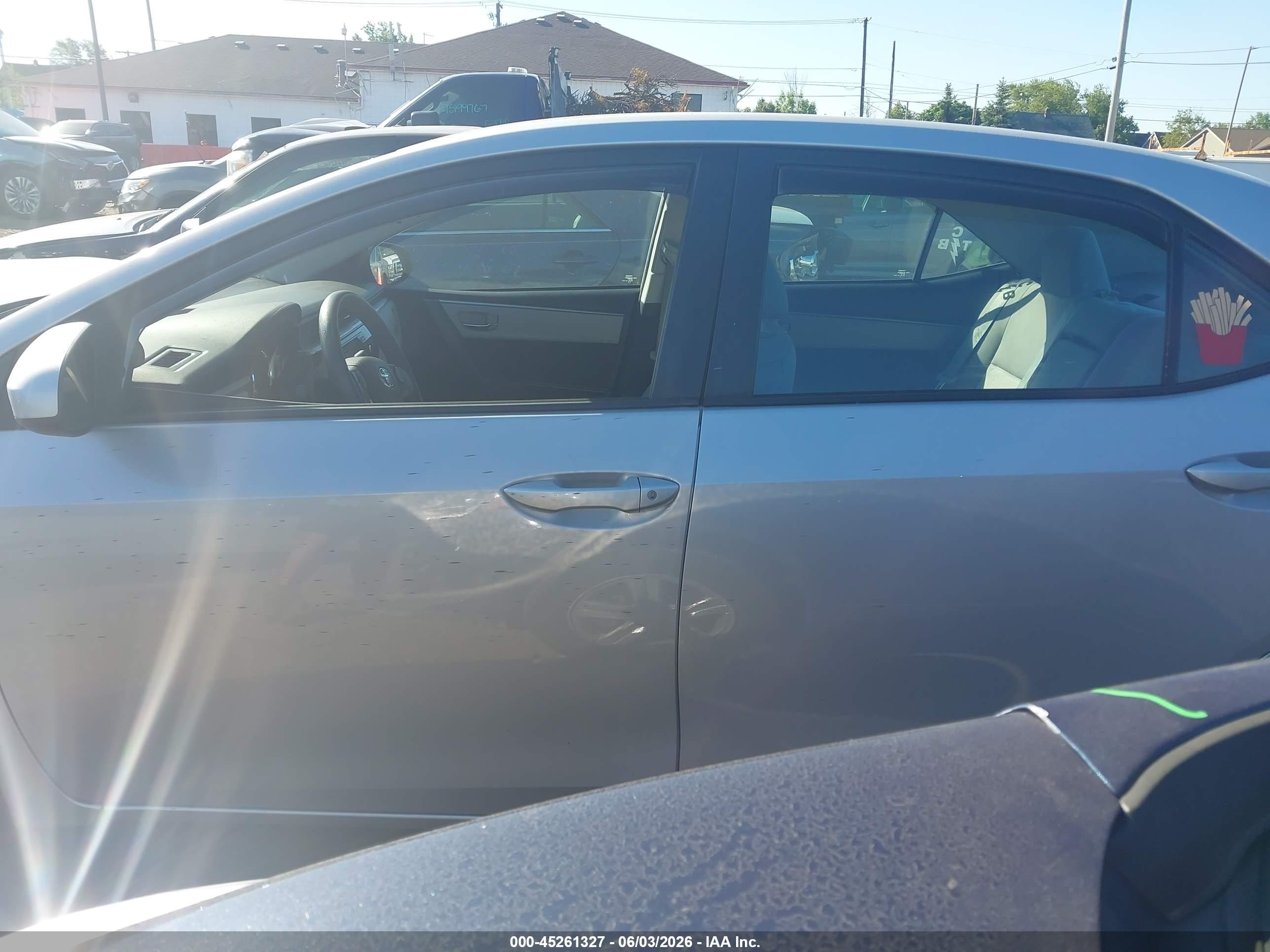 2015 Toyota Corolla Le Silver vin: 2T1BURHE5FC456771