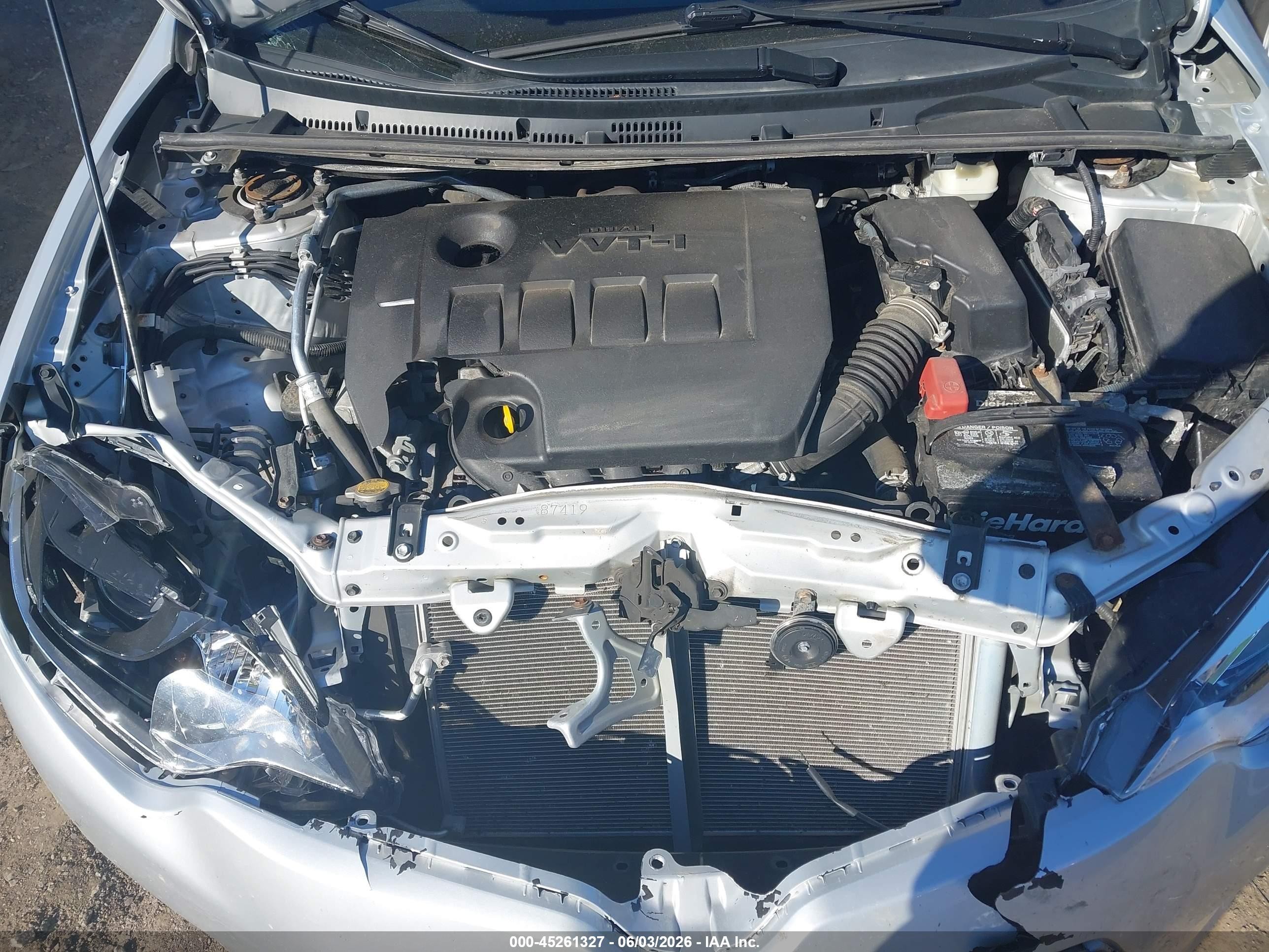 2015 Toyota Corolla Le Silver vin: 2T1BURHE5FC456771
