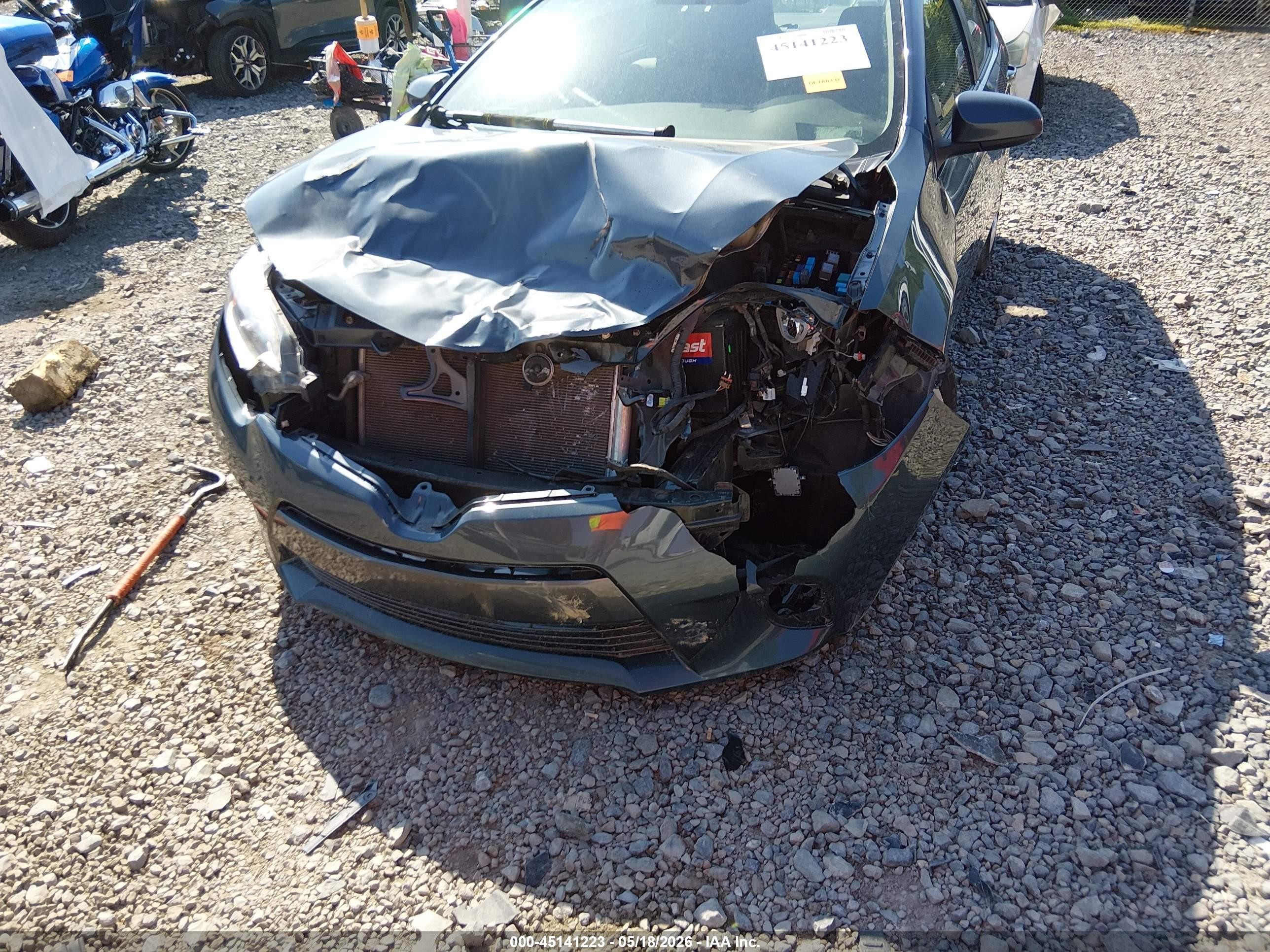 2015 Toyota Corolla Le Gray vin: 2T1BURHE5FC460206