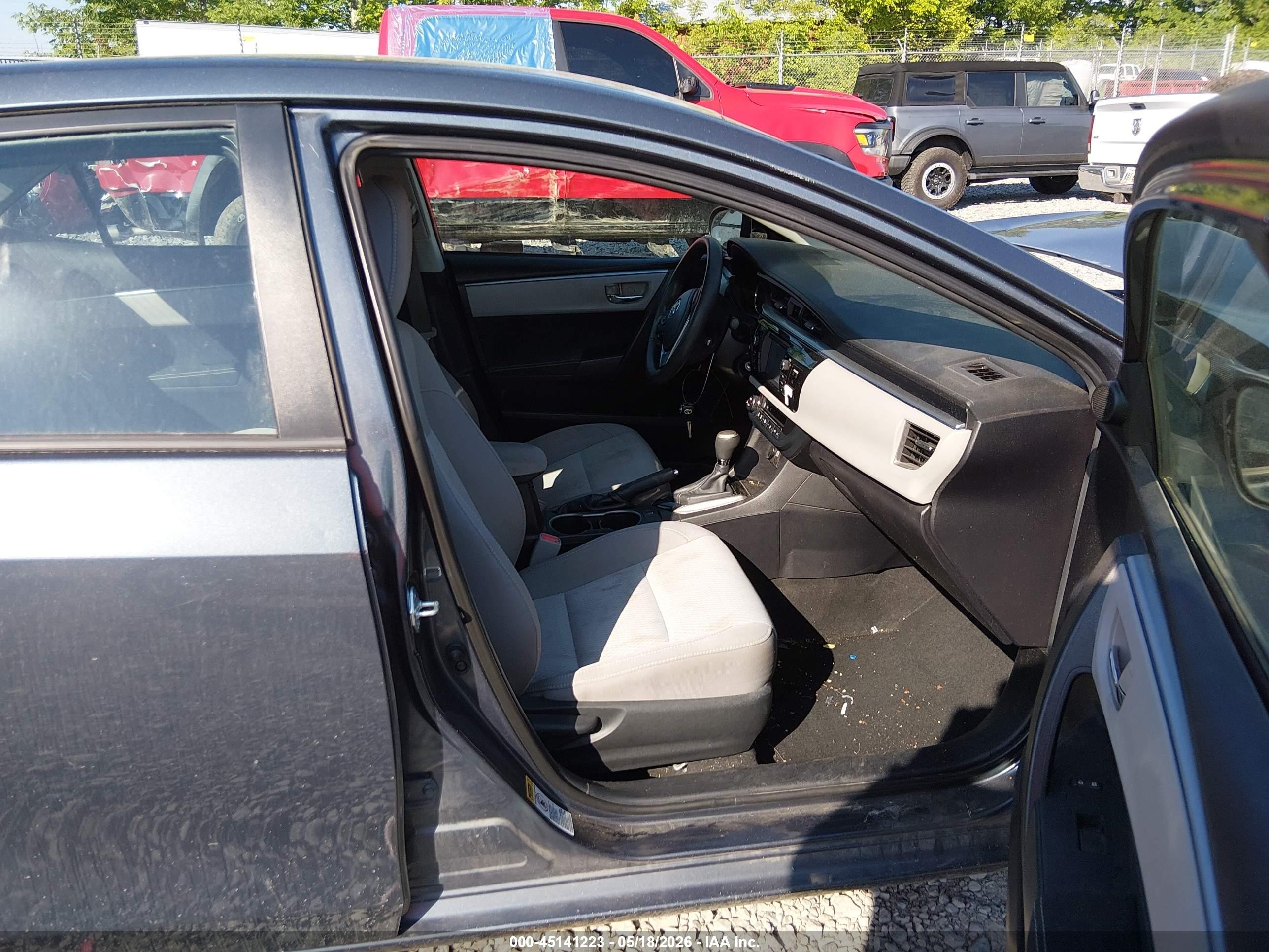 2015 Toyota Corolla Le Gray vin: 2T1BURHE5FC460206