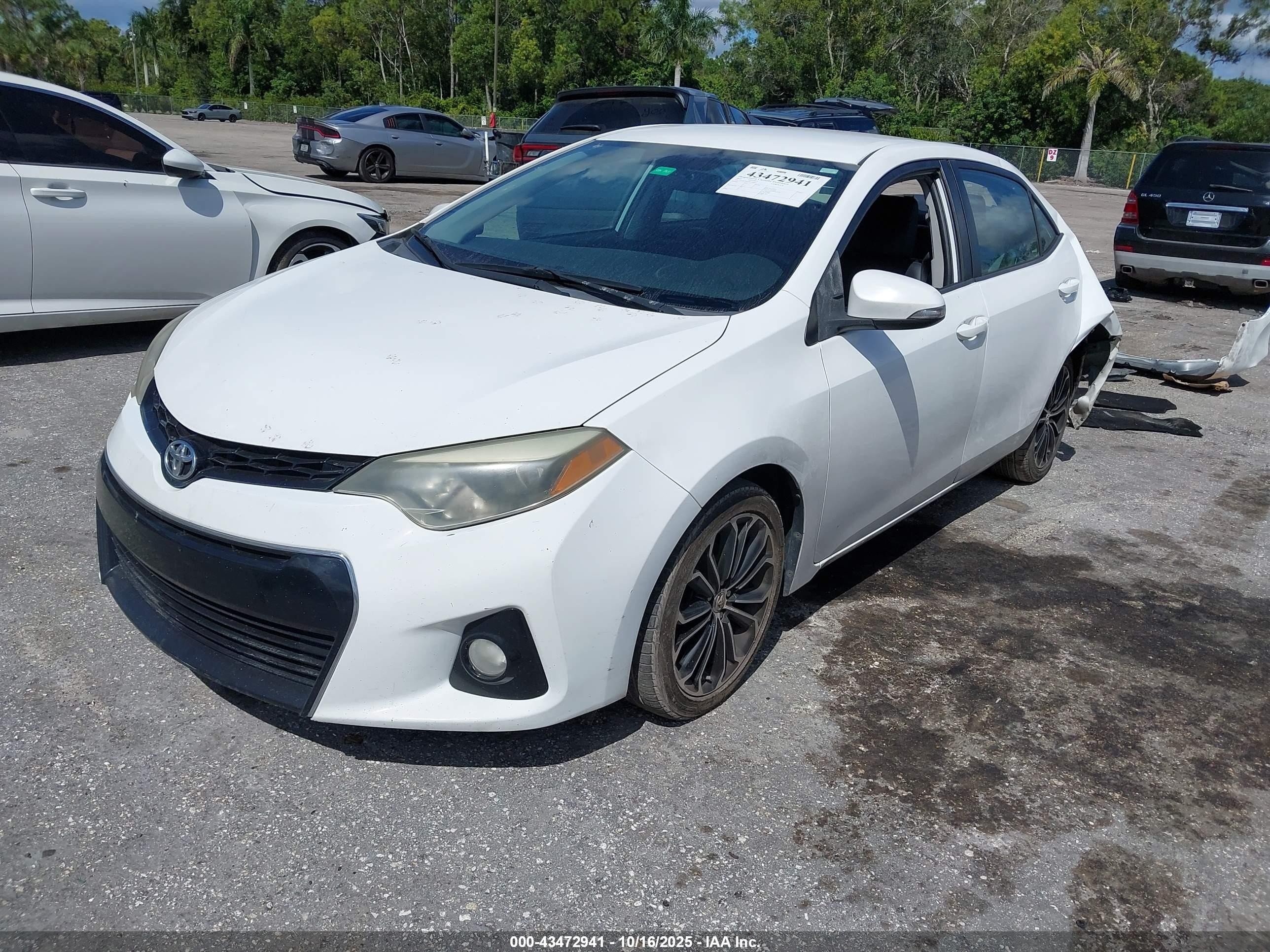 2015 Toyota Corolla S Plus White vin: 2T1BURHE5FC464627