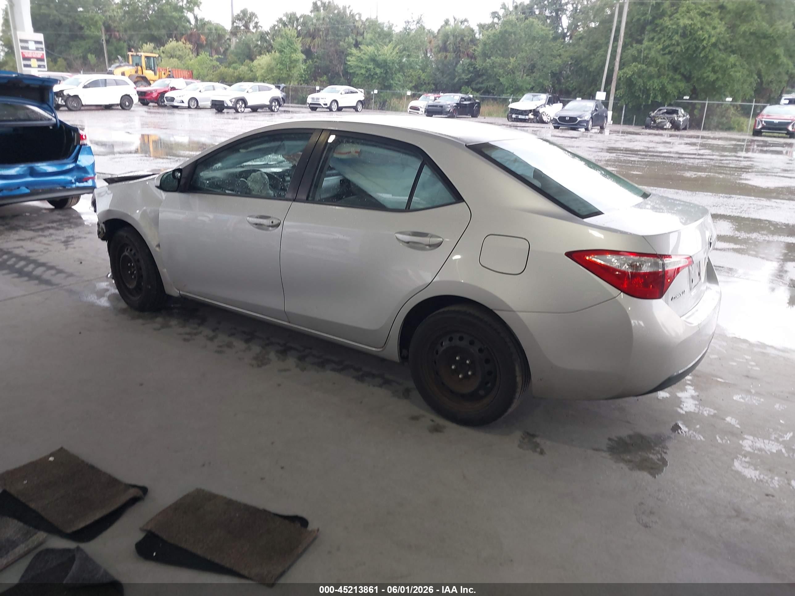 2015 Toyota Corolla Le Silver vin: 2T1BURHE5FC468645