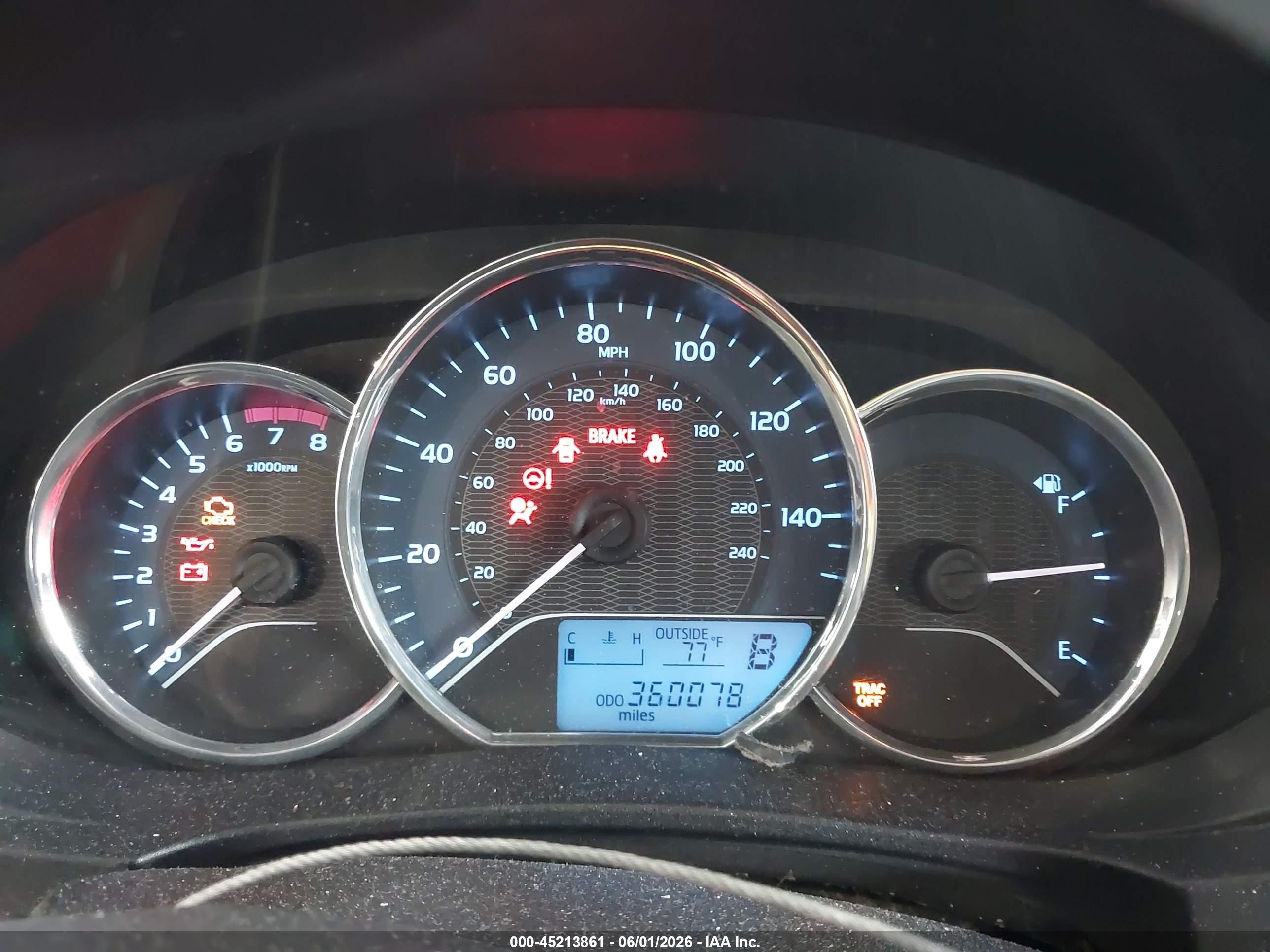2015 Toyota Corolla Le Silver vin: 2T1BURHE5FC468645