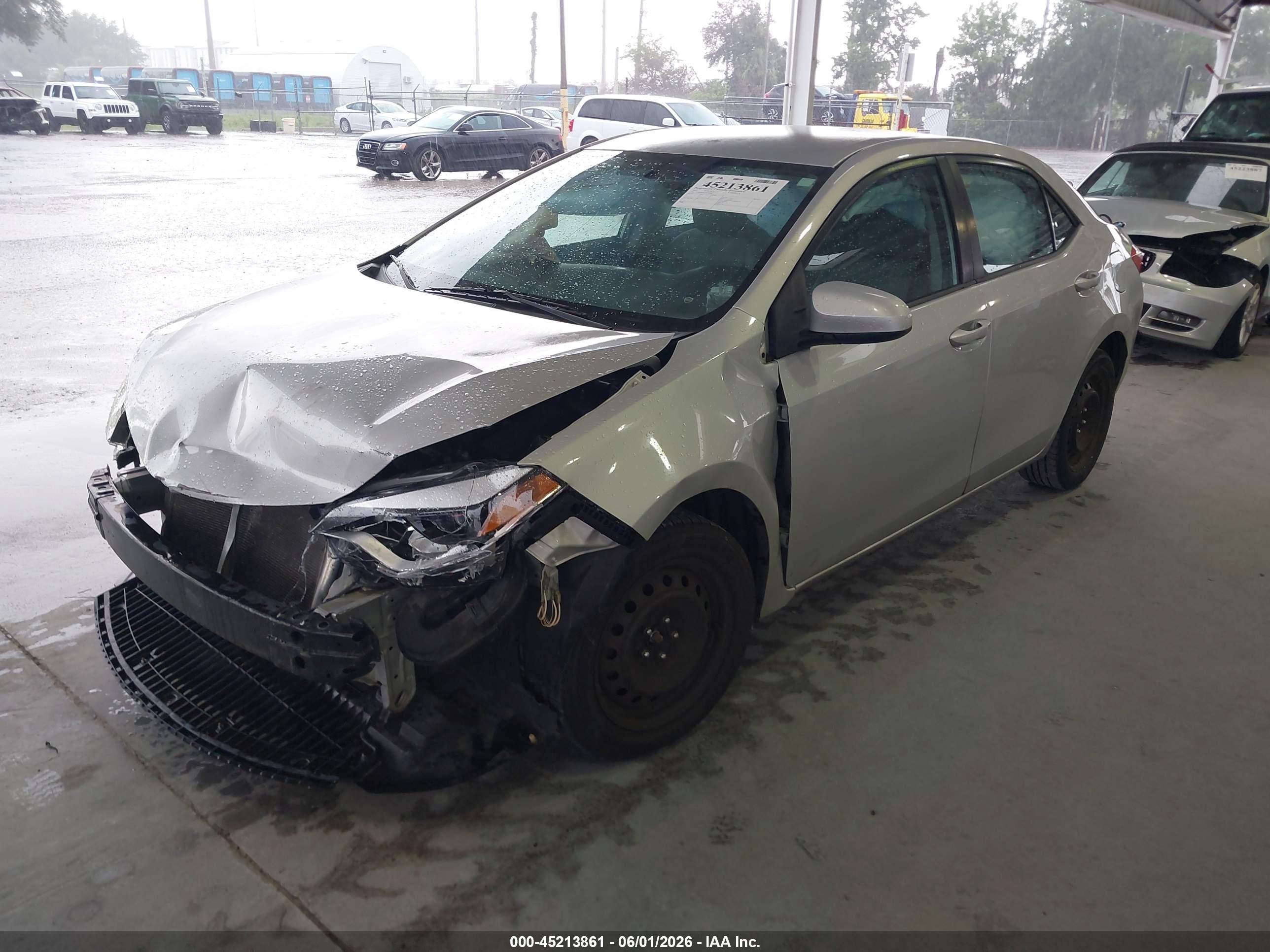 2015 Toyota Corolla Le Silver vin: 2T1BURHE5FC468645