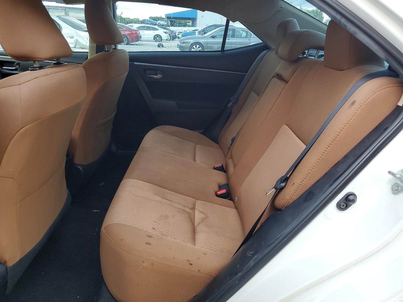 2015 Toyota Corolla Le White vin: 2T1BURHE5FC481251