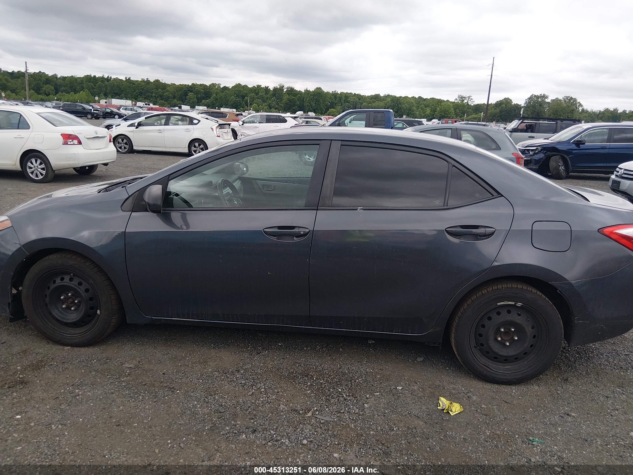 2016 Toyota Corolla Le Blue vin: 2T1BURHE5GC605262