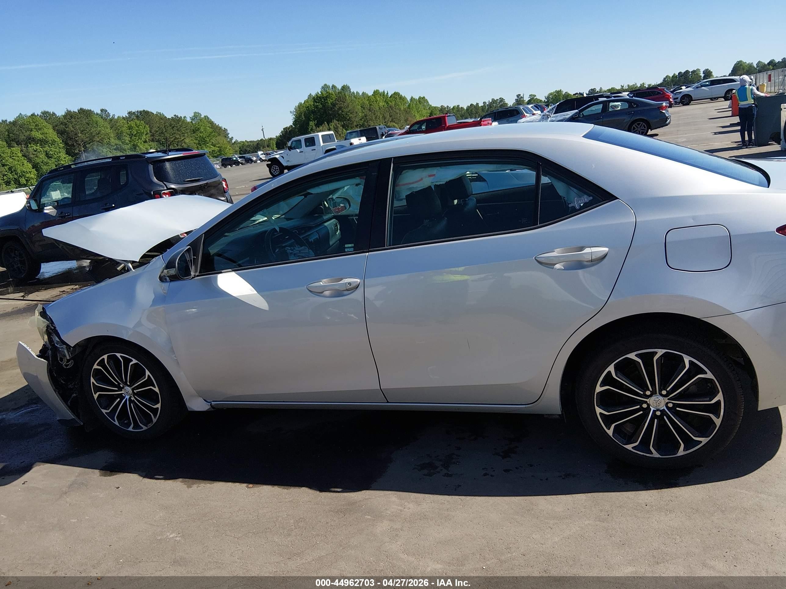 2016 Toyota Corolla S Plus Silver vin: 2T1BURHE5GC607402