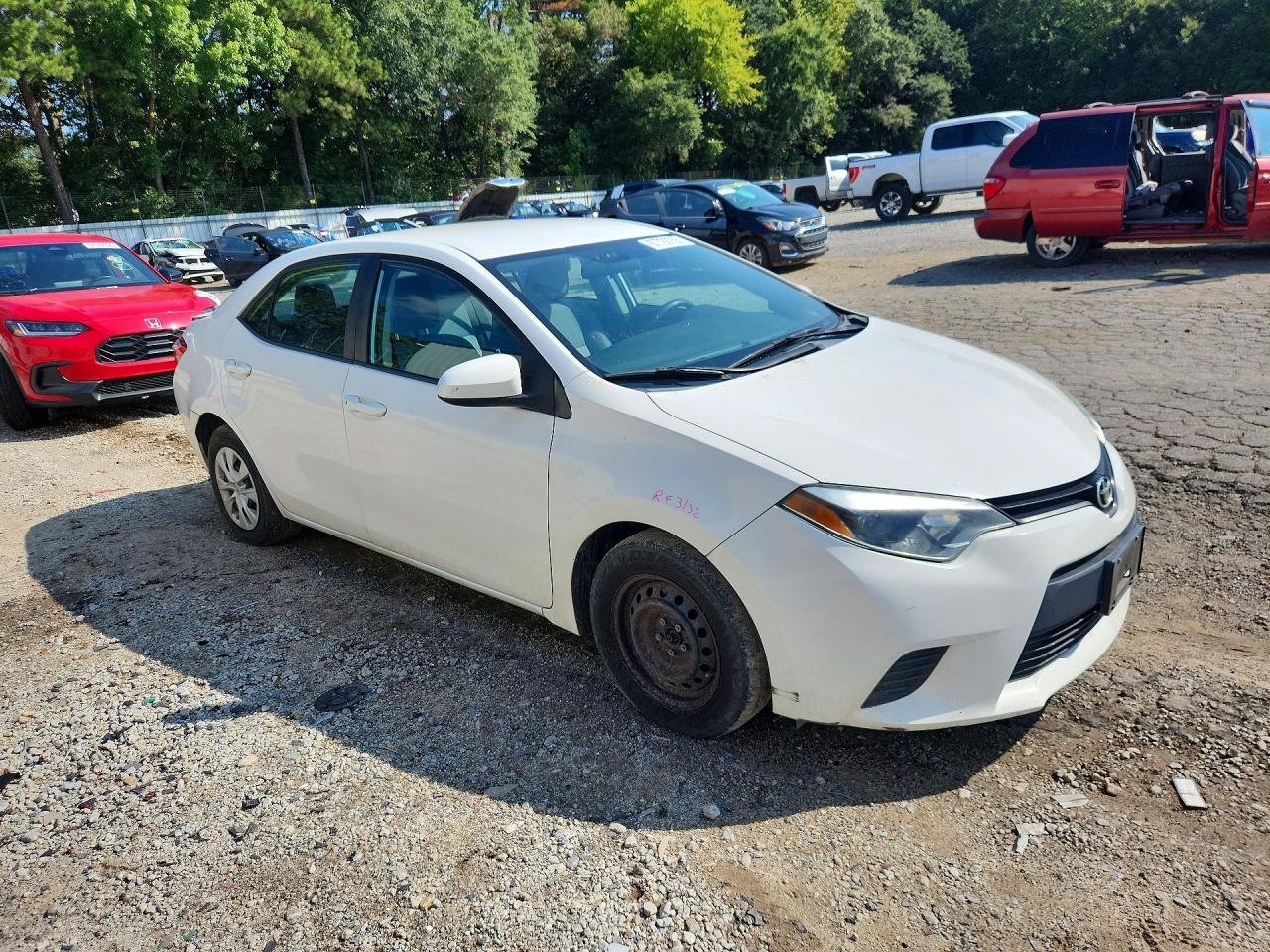 2016 Toyota Corolla L Белый vin: 2T1BURHE5GC707192
