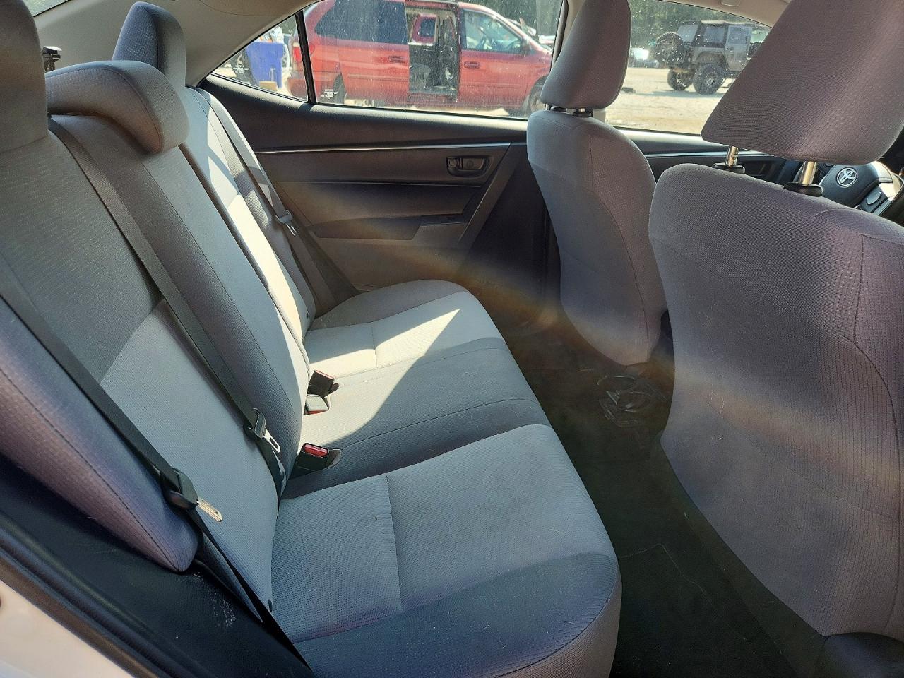 2016 Toyota Corolla L Белый vin: 2T1BURHE5GC707192