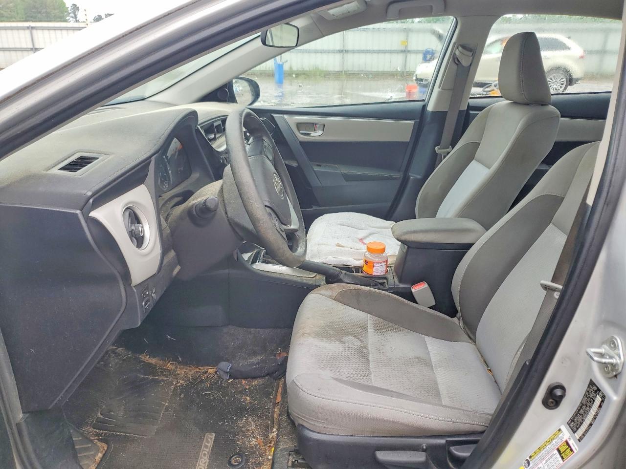 2017 Toyota Corolla Le Silver vin: 2T1BURHE5HC792567