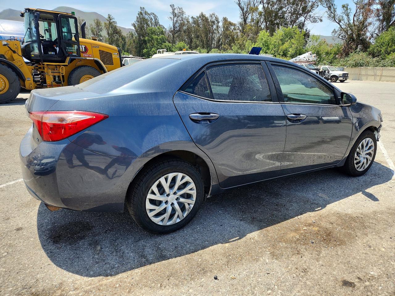 2017 Toyota Corolla Le Blue vin: 2T1BURHE5HC854145