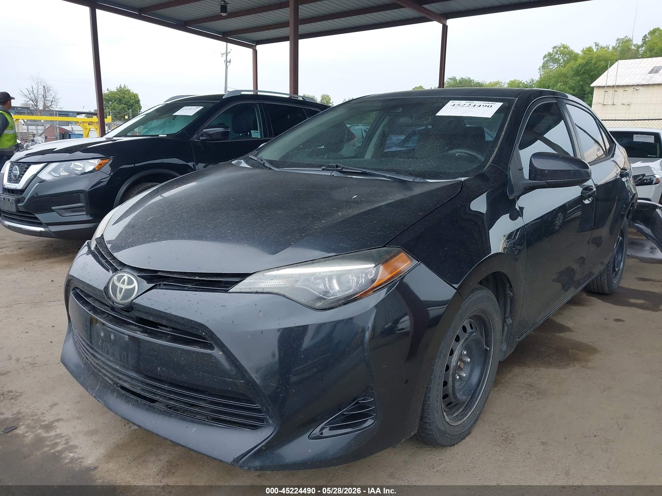 2017 Toyota Corolla Le Black vin: 2T1BURHE5HC891440
