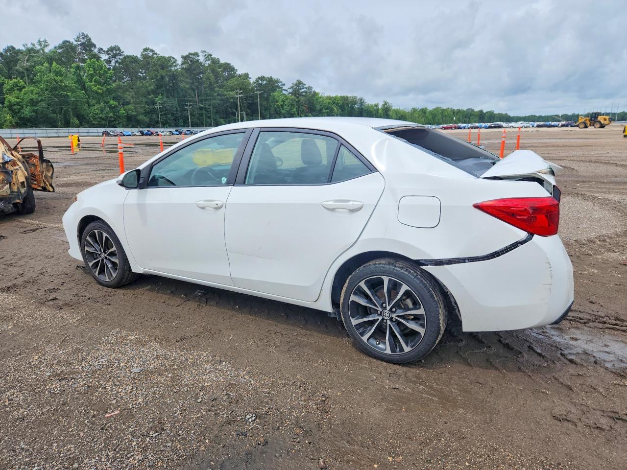 2017 Toyota Corolla Se White vin: 2T1BURHE5HC930673