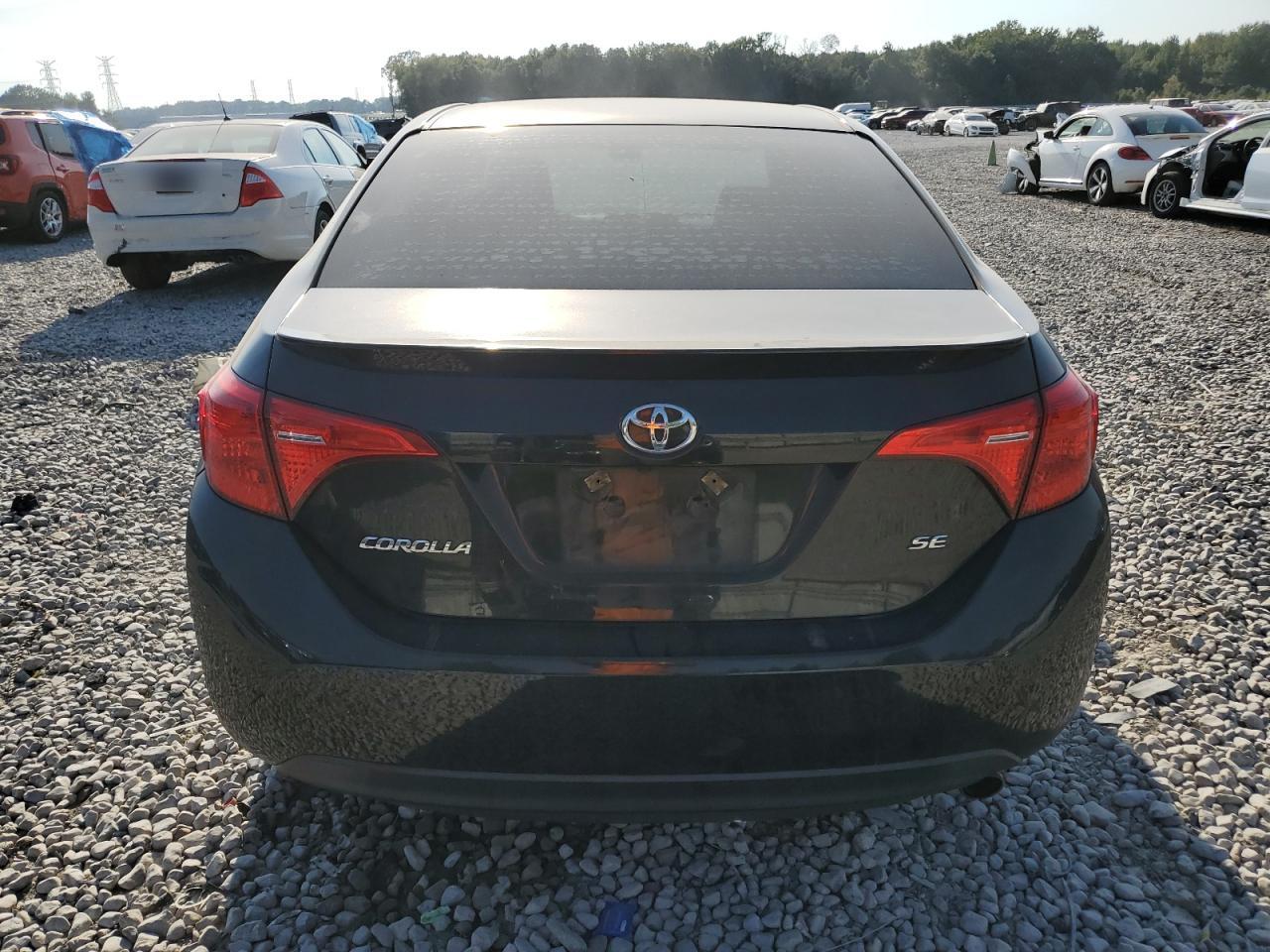 2018 Toyota Corolla L Black vin: 2T1BURHE5JC080727