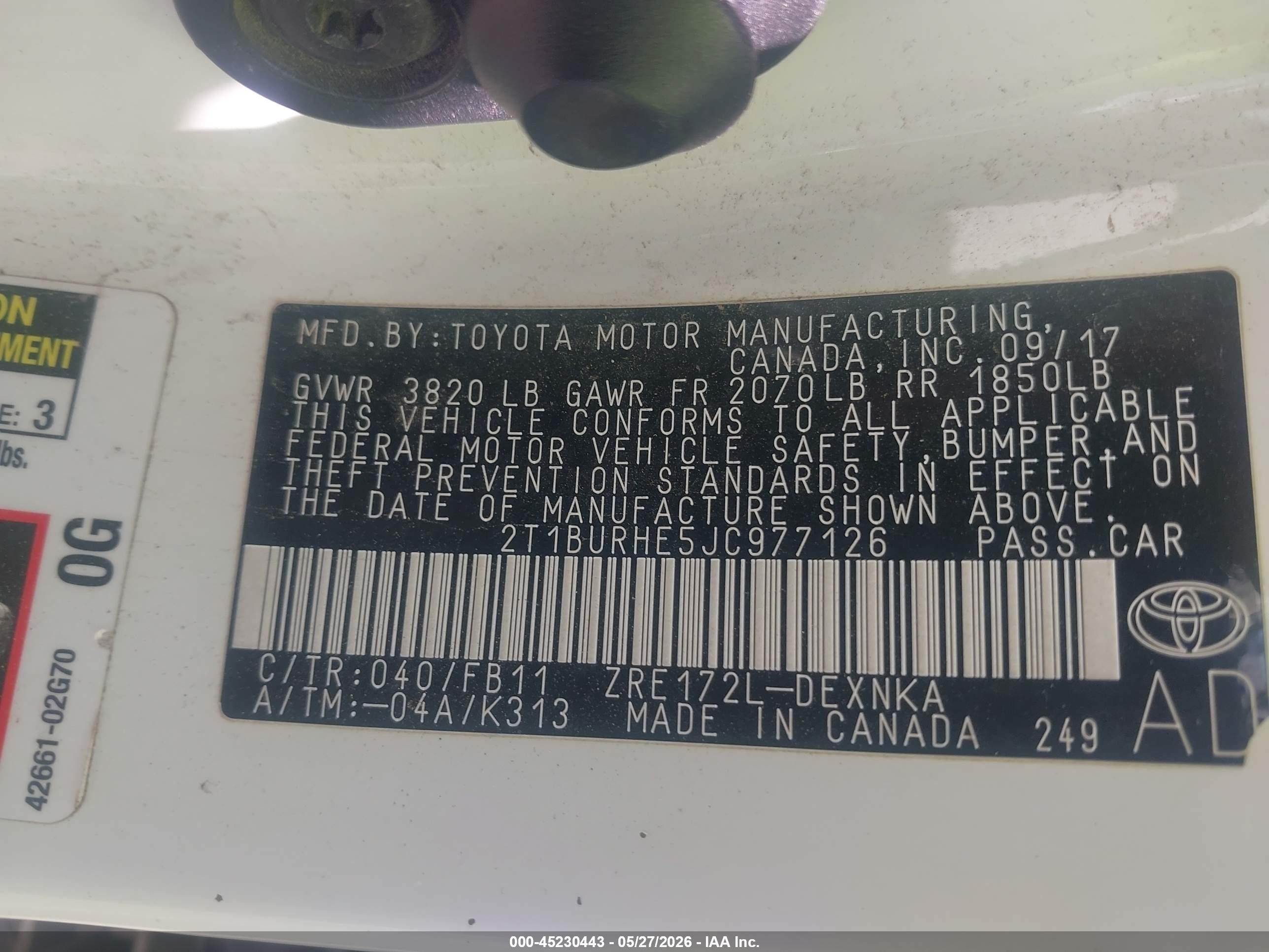 2018 Toyota Corolla Le White vin: 2T1BURHE5JC977126