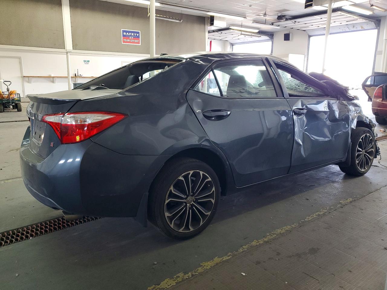 2014 Toyota Corolla S Plus Blue vin: 2T1BURHE6EC016797