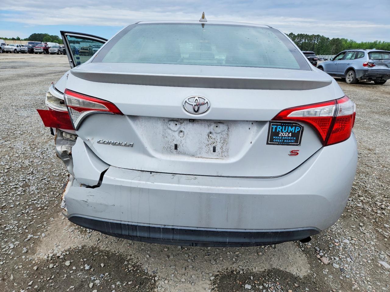 2014 Toyota Corolla S Plus Silver vin: 2T1BURHE6EC032420