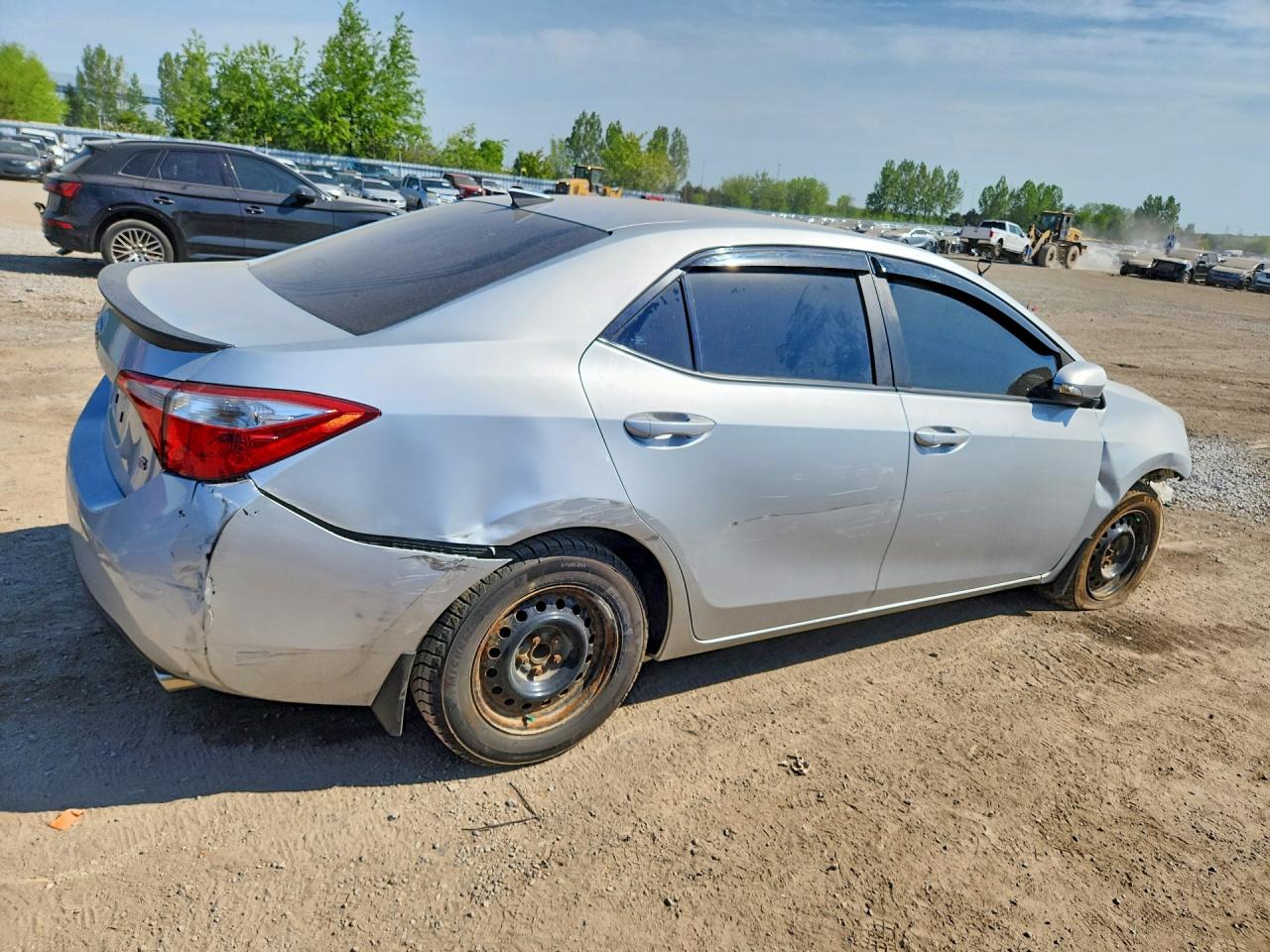 2014 Toyota Corolla L Silver vin: 2T1BURHE6EC057690