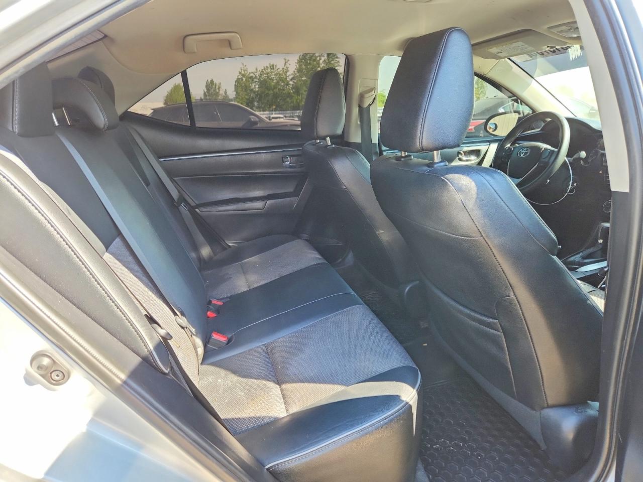 2014 Toyota Corolla L Silver vin: 2T1BURHE6EC057690