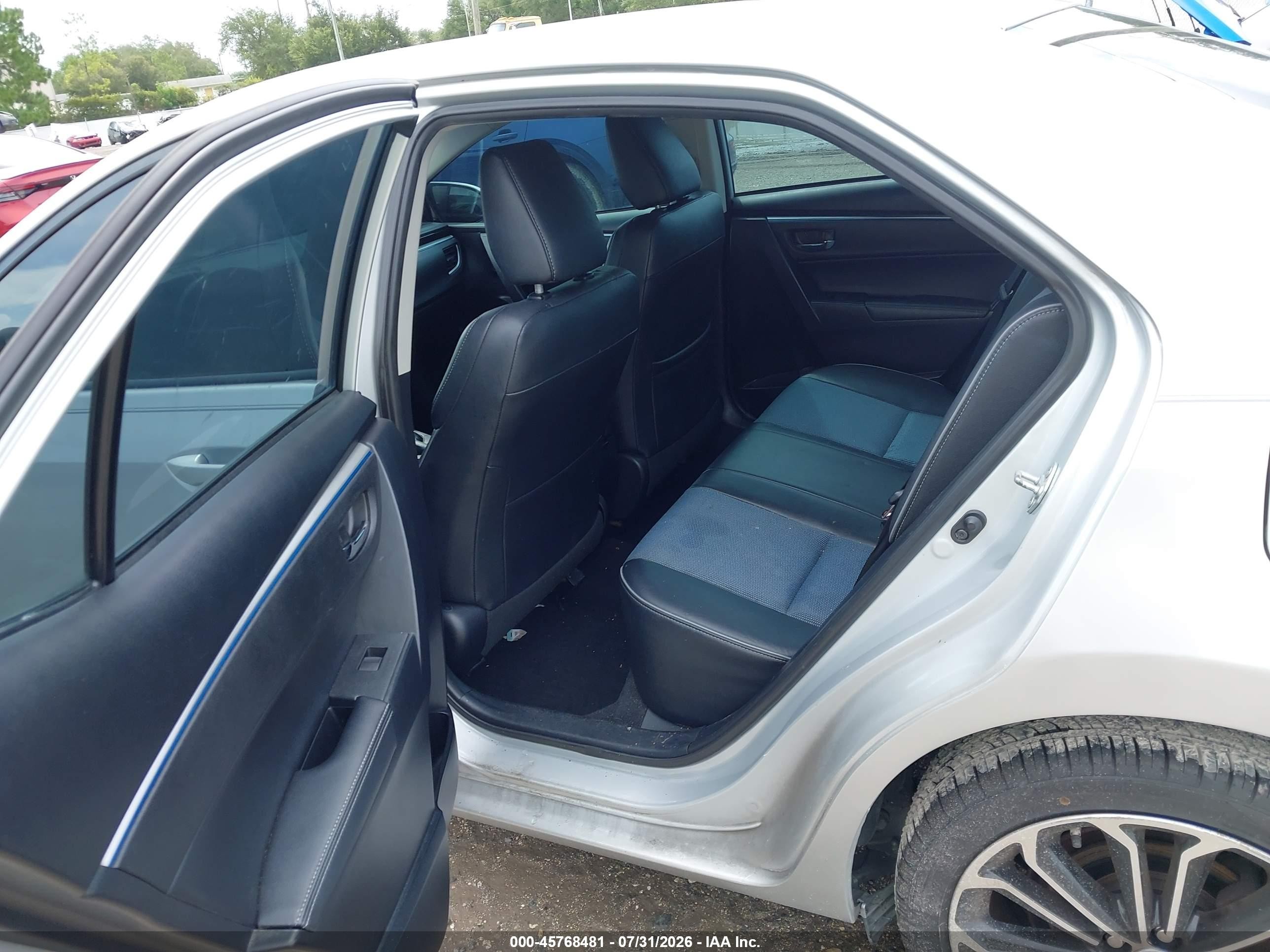 2014 Toyota Corolla S Plus Silver vin: 2T1BURHE6EC087109
