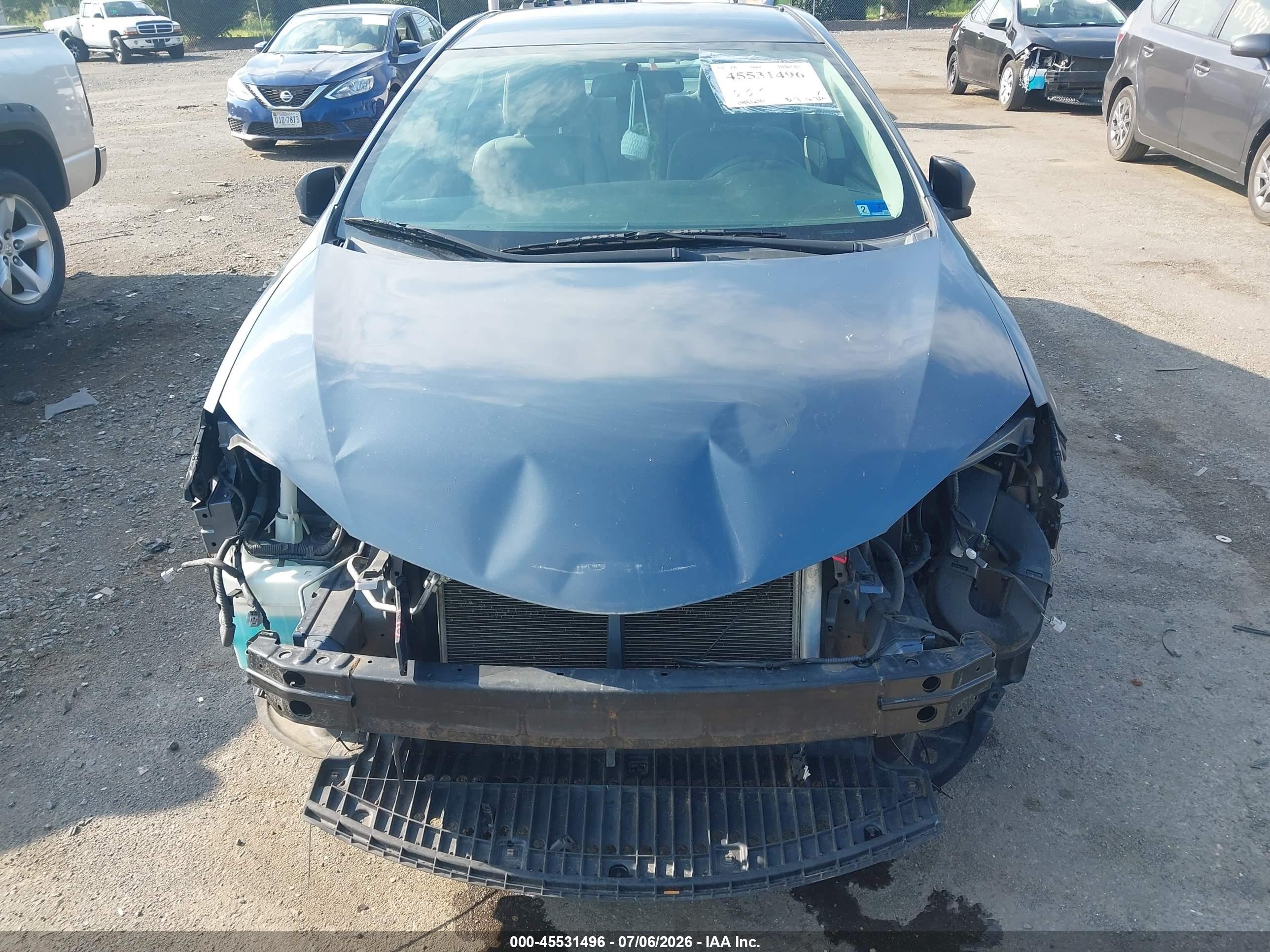 2014 Toyota Corolla Le Gray vin: 2T1BURHE6EC095081