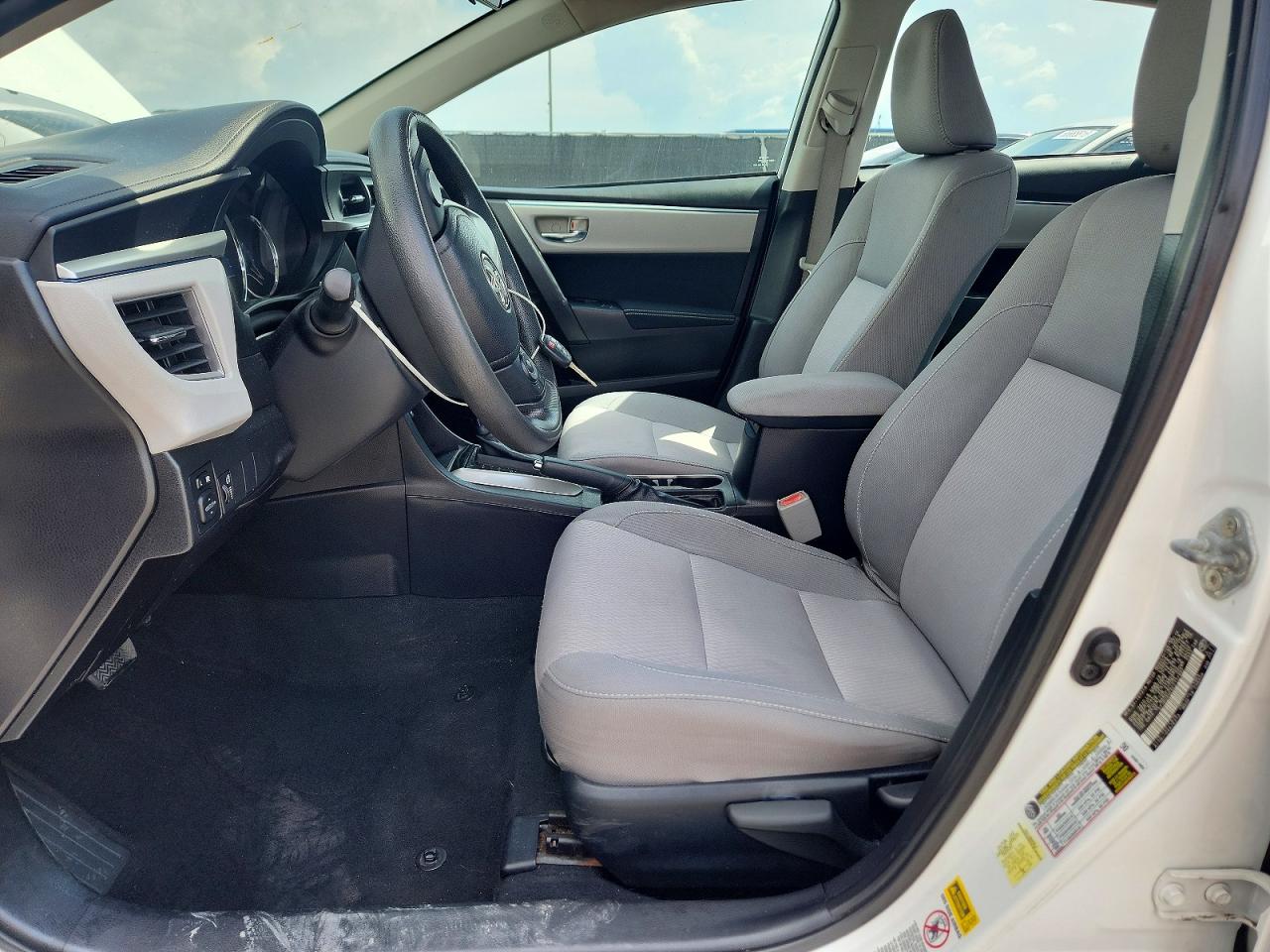 2014 Toyota Corolla Le White vin: 2T1BURHE6EC137992
