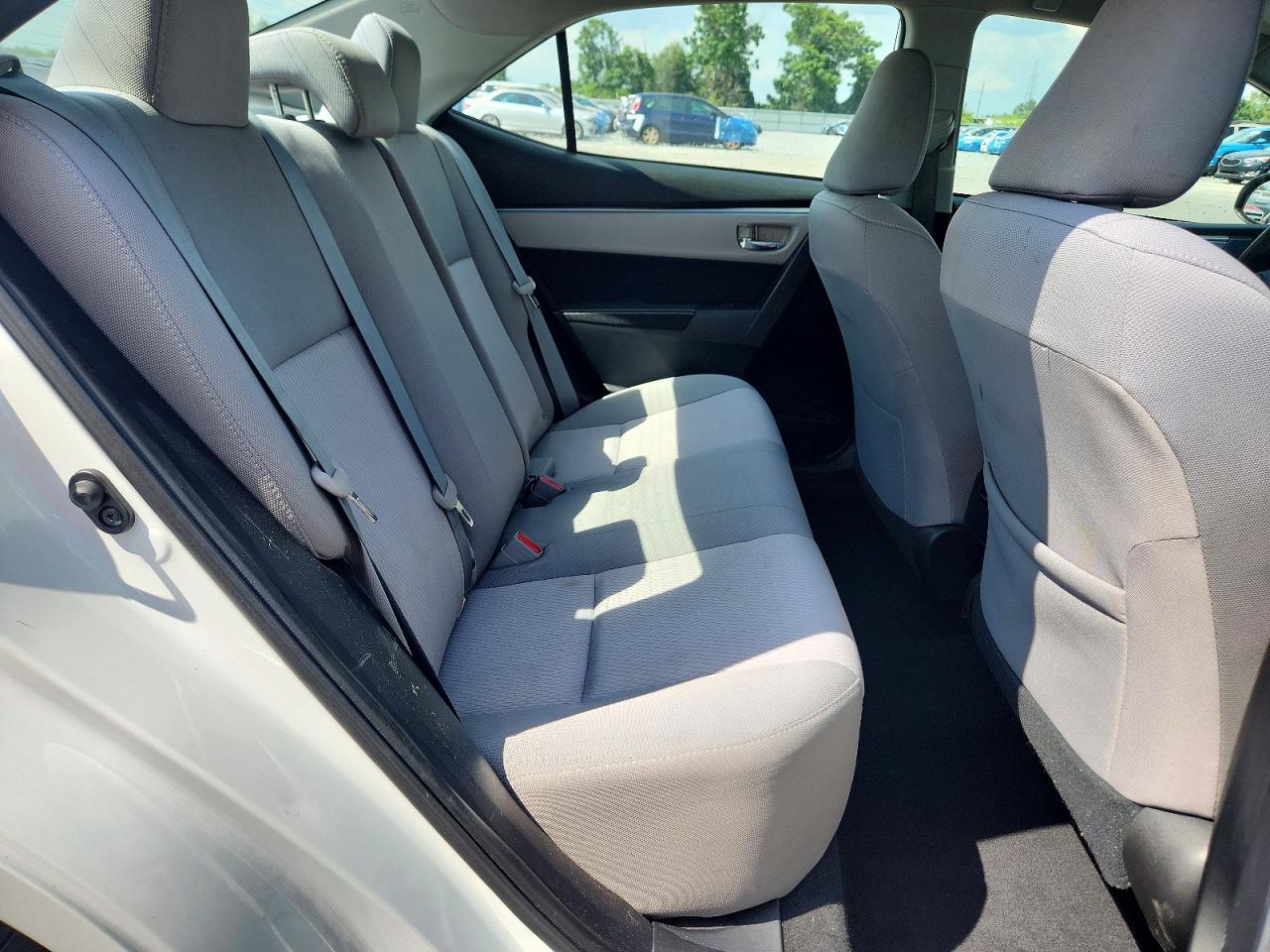 2014 Toyota Corolla Le White vin: 2T1BURHE6EC137992