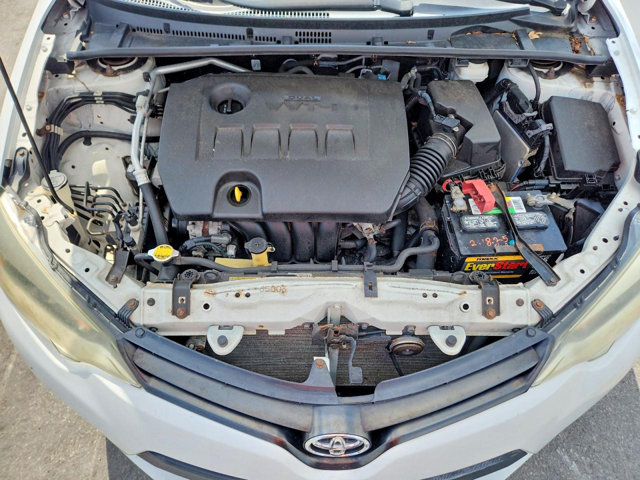 2014 Toyota Corolla Le White vin: 2T1BURHE6EC137992