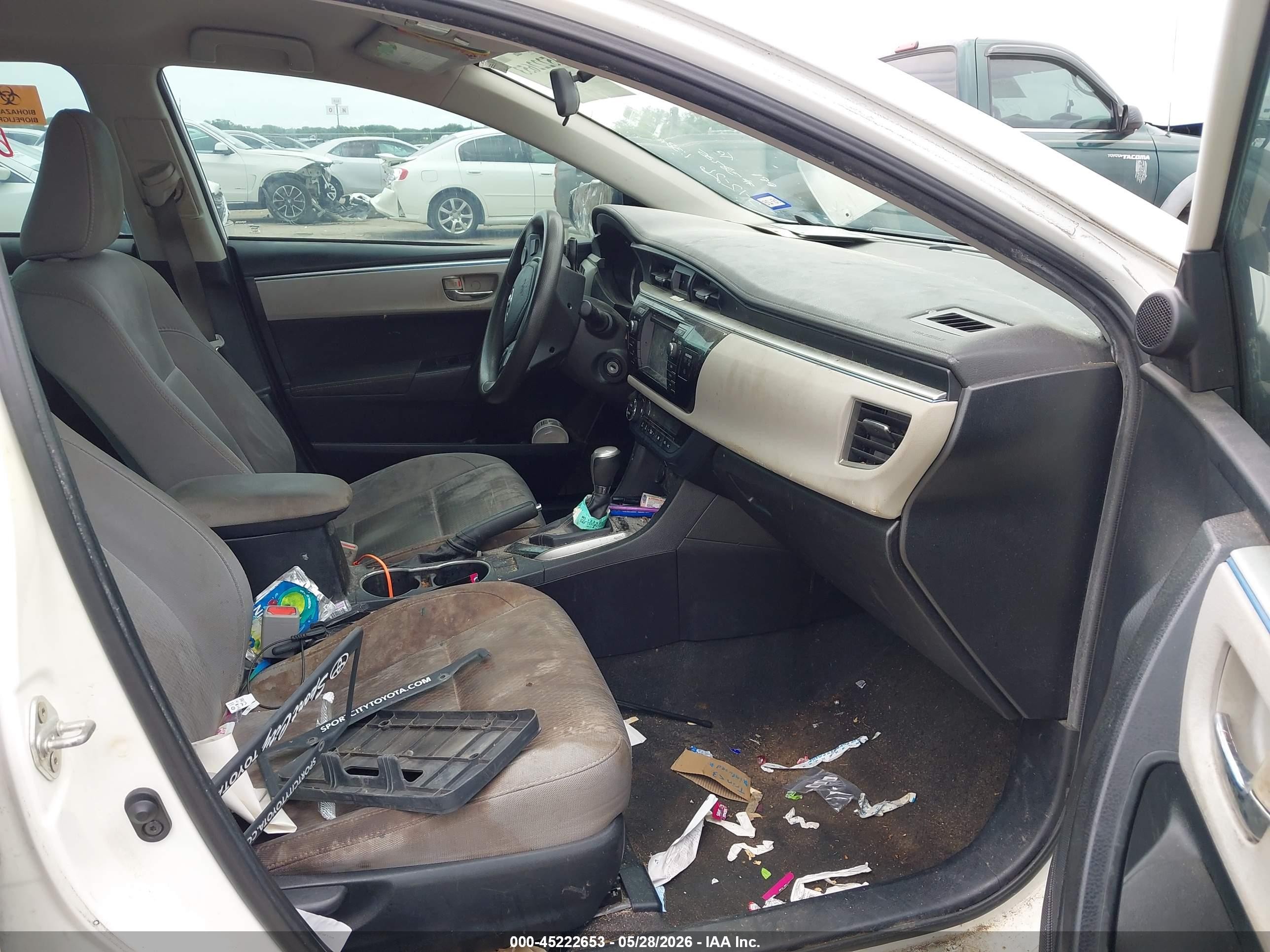 2014 Toyota Corolla Le White vin: 2T1BURHE6EC141847