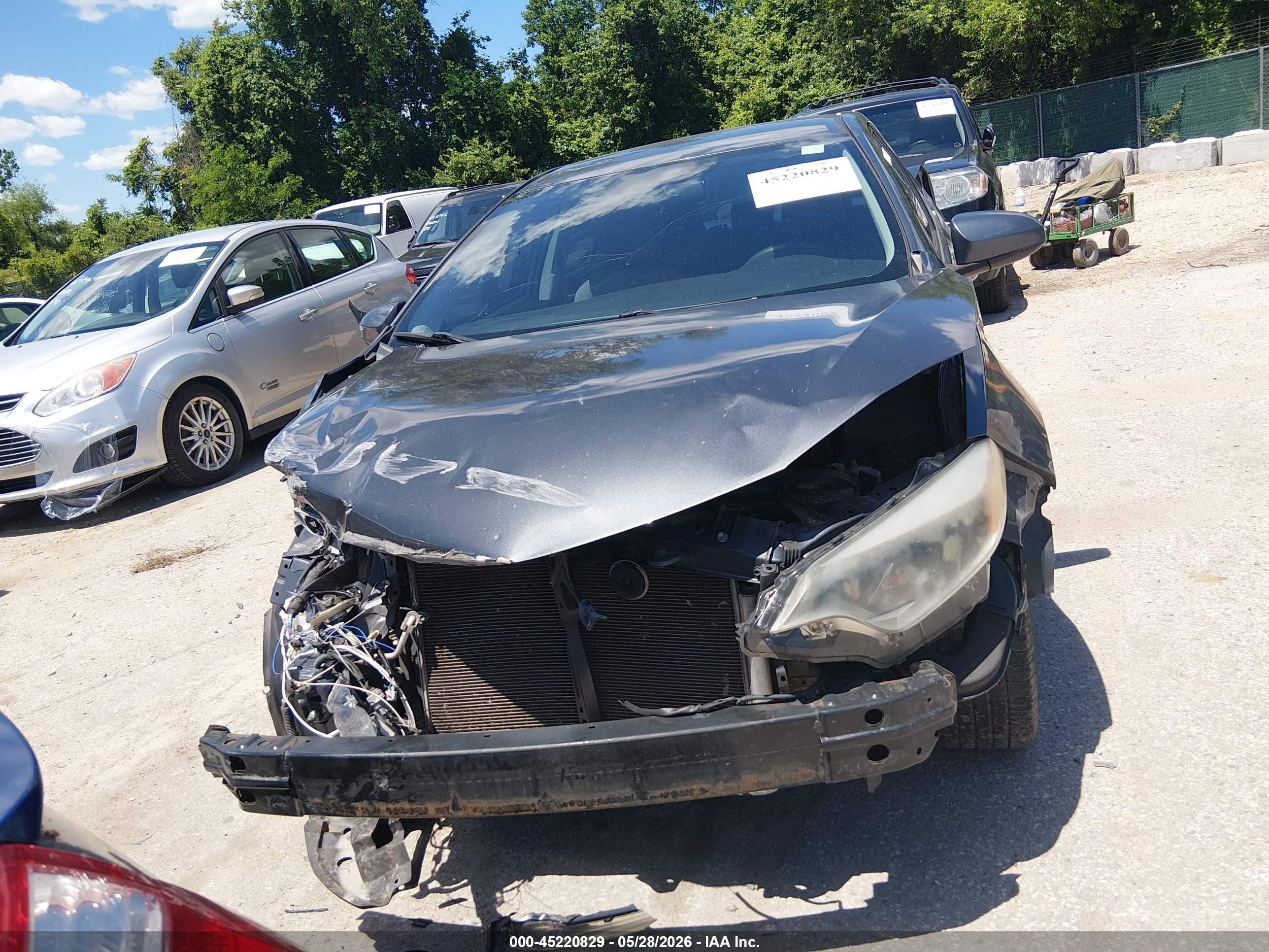 2014 Toyota Corolla Le Gray vin: 2T1BURHE6EC147728