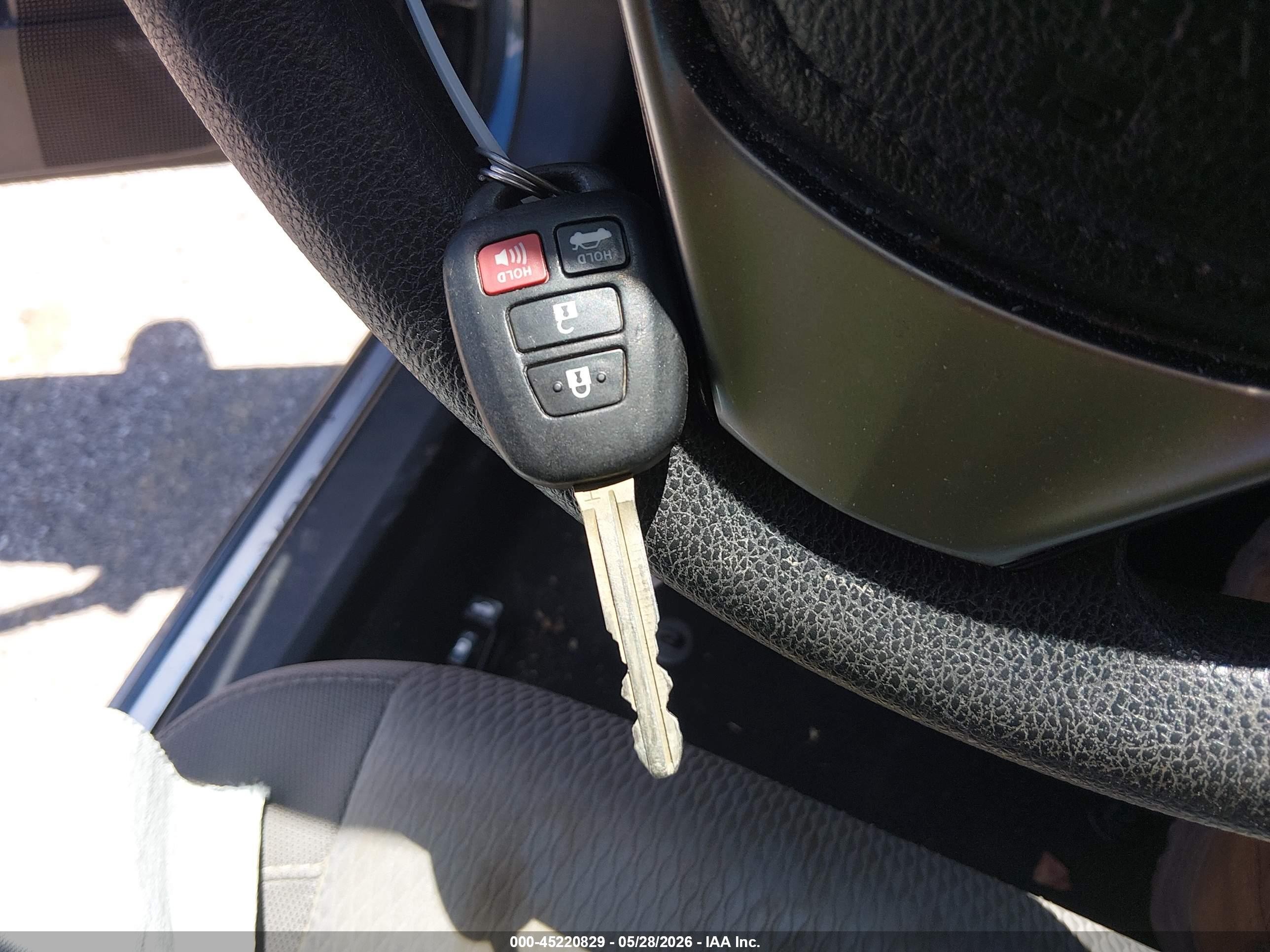 2014 Toyota Corolla Le Gray vin: 2T1BURHE6EC147728